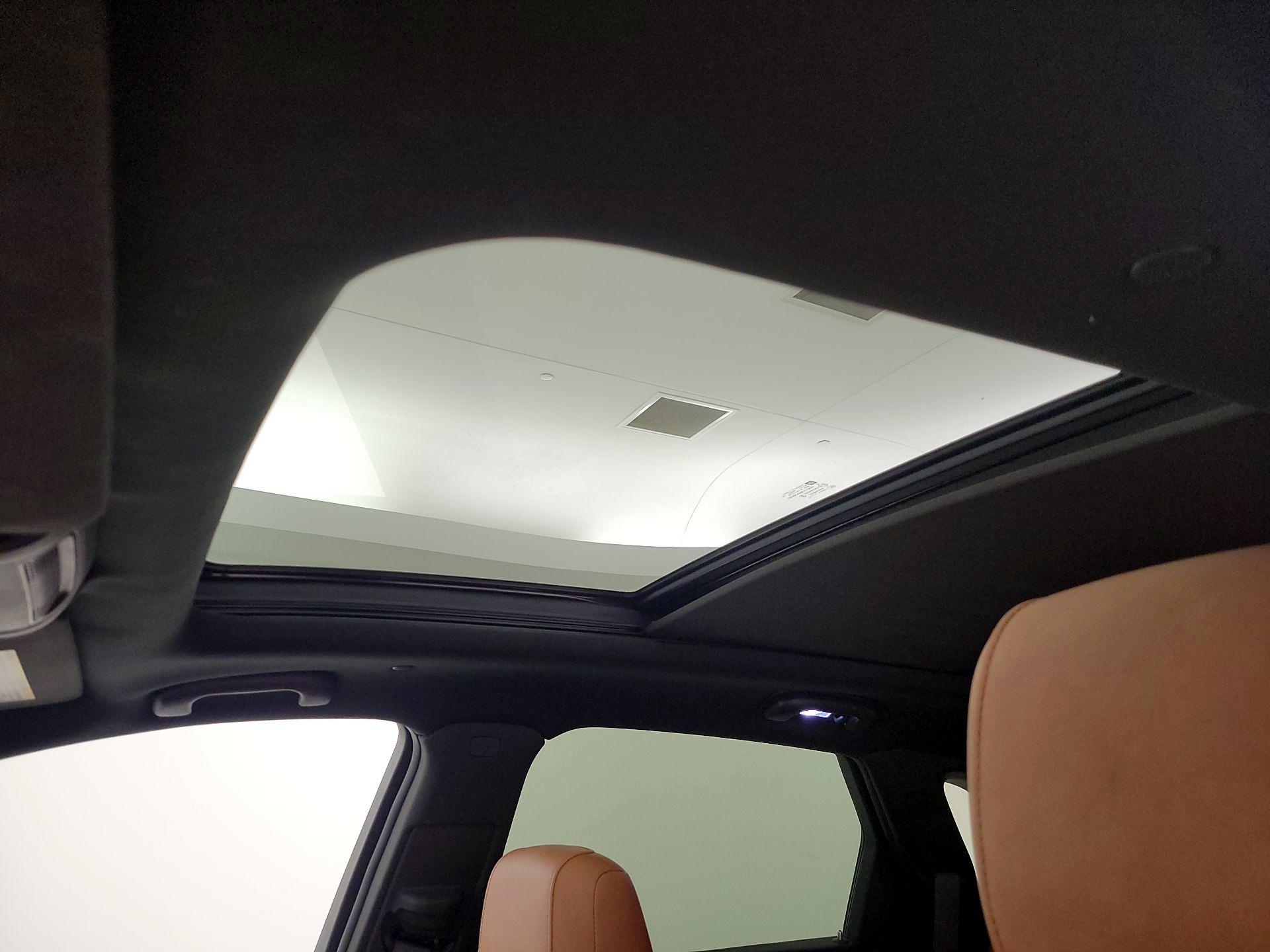 Thumbnail: 2020 Cadillac XT5 - 20