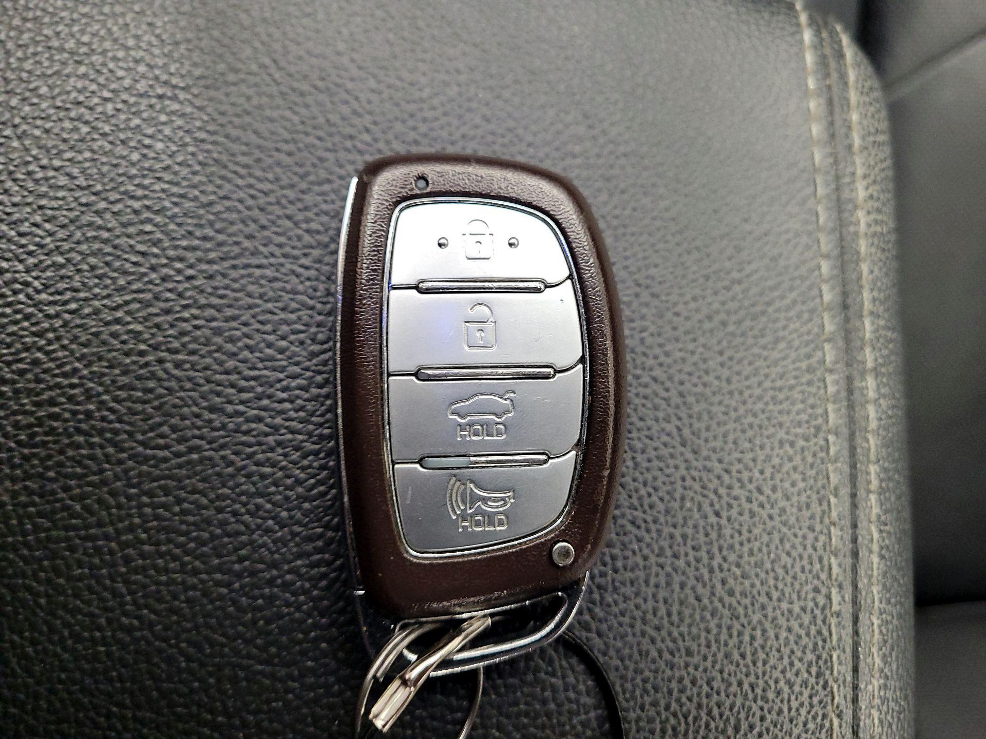 Thumbnail: 2018 Hyundai Sonata - 18