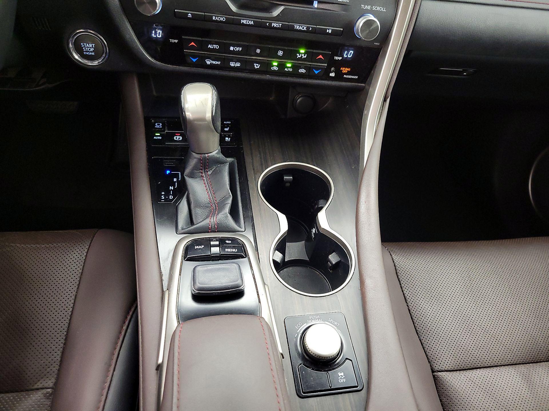 Thumbnail: 2017 Lexus RX - 18