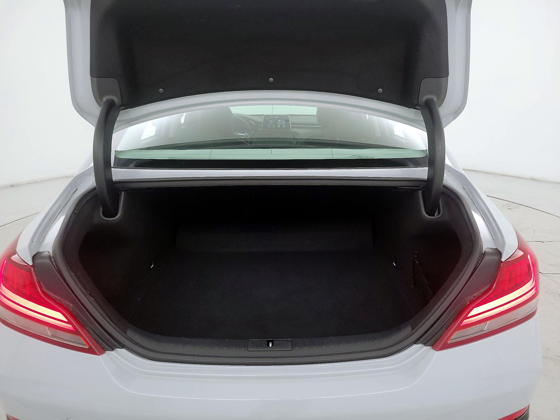 Thumbnail: 2020 Genesis G70 - 20