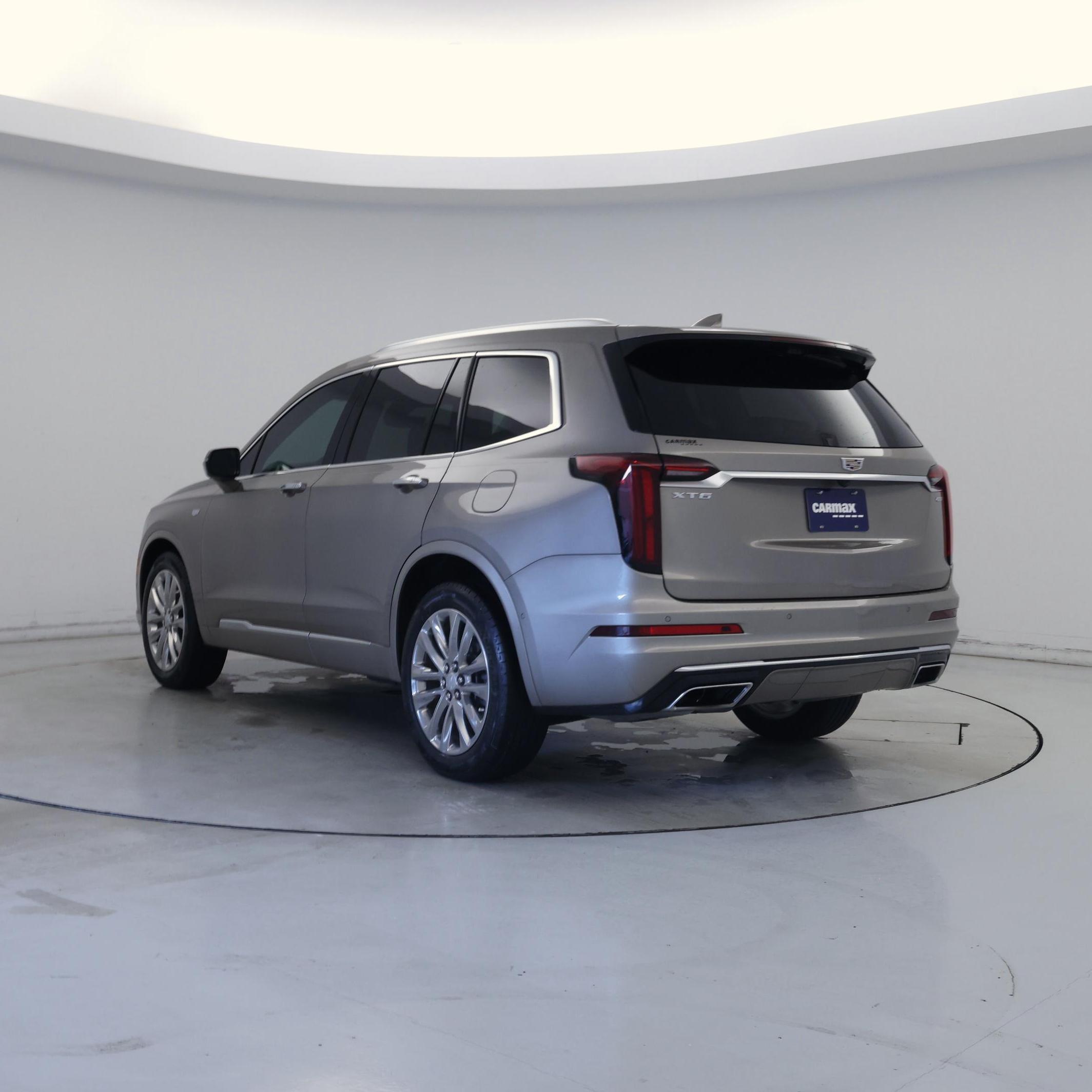 Thumbnail: 2022 Cadillac XT6 - 2