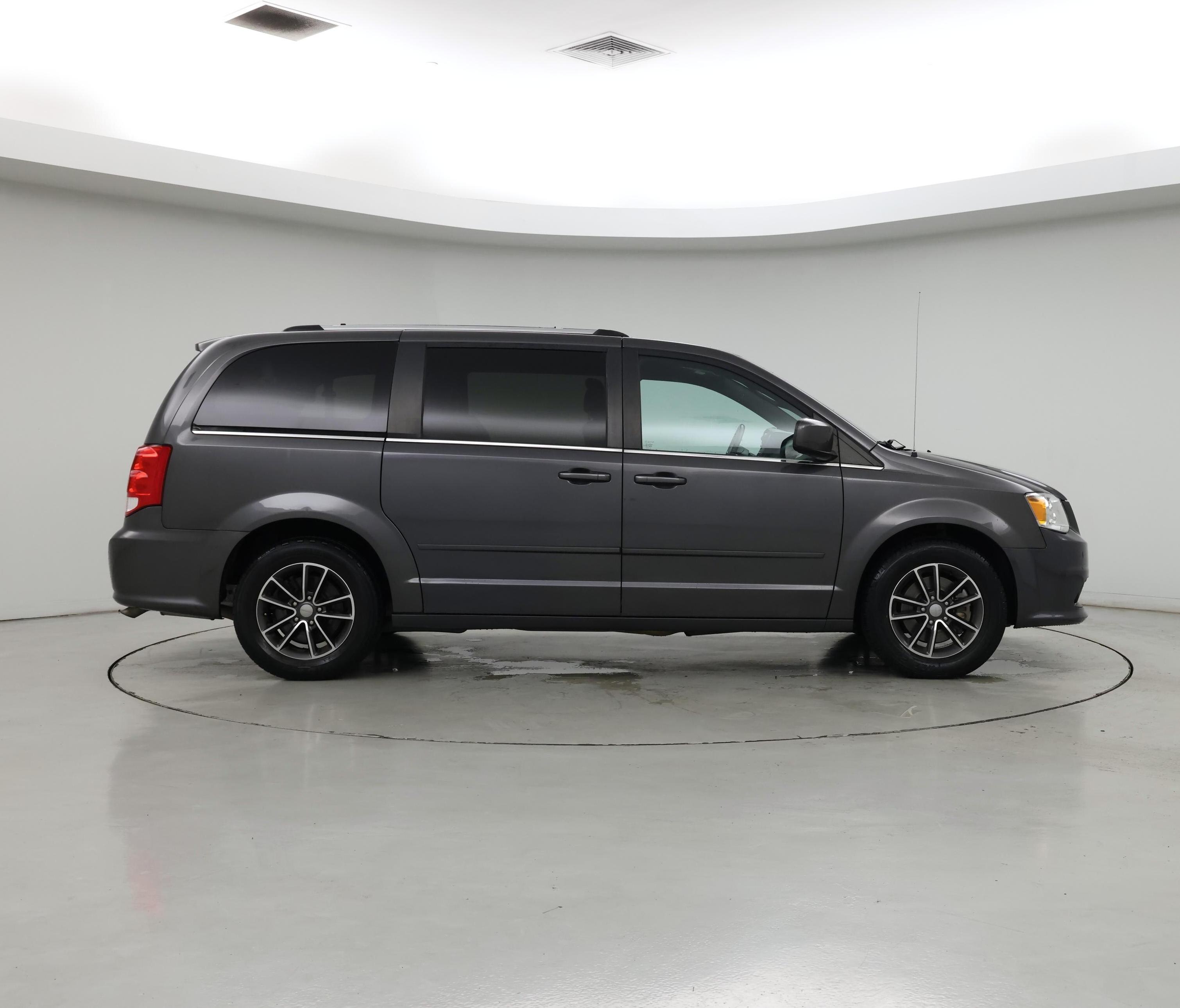 Thumbnail: 2017 Dodge Grand Caravan - 7