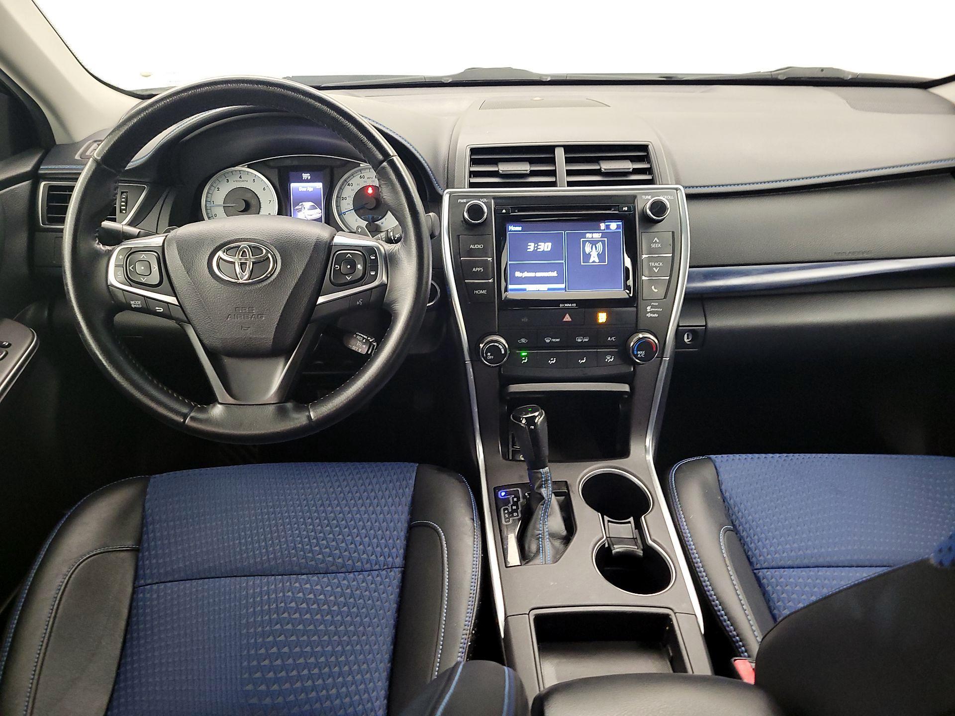 Thumbnail: 2016 Toyota Camry - 9