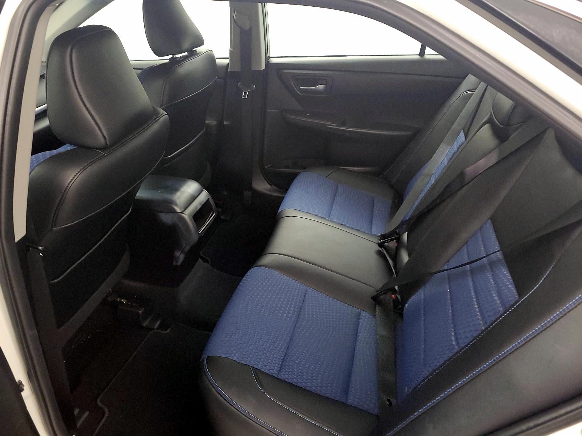 Thumbnail: 2016 Toyota Camry - 20