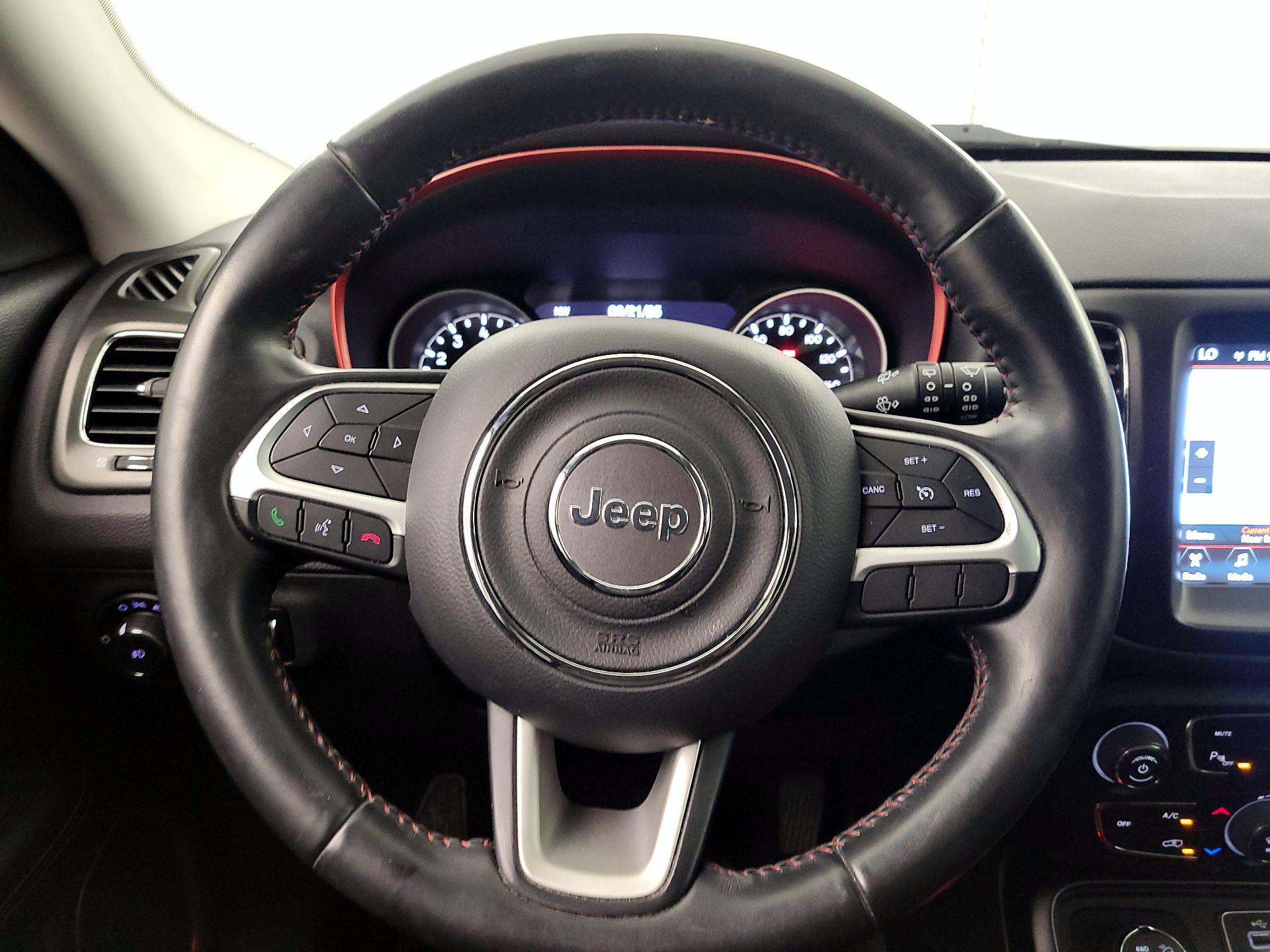 Thumbnail: 2018 Jeep Compass - 10