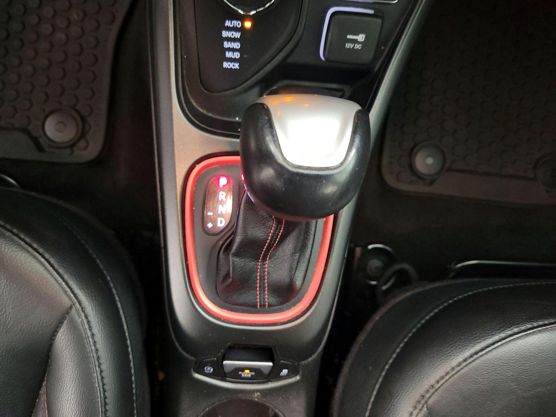 Thumbnail: 2018 Jeep Compass - 18