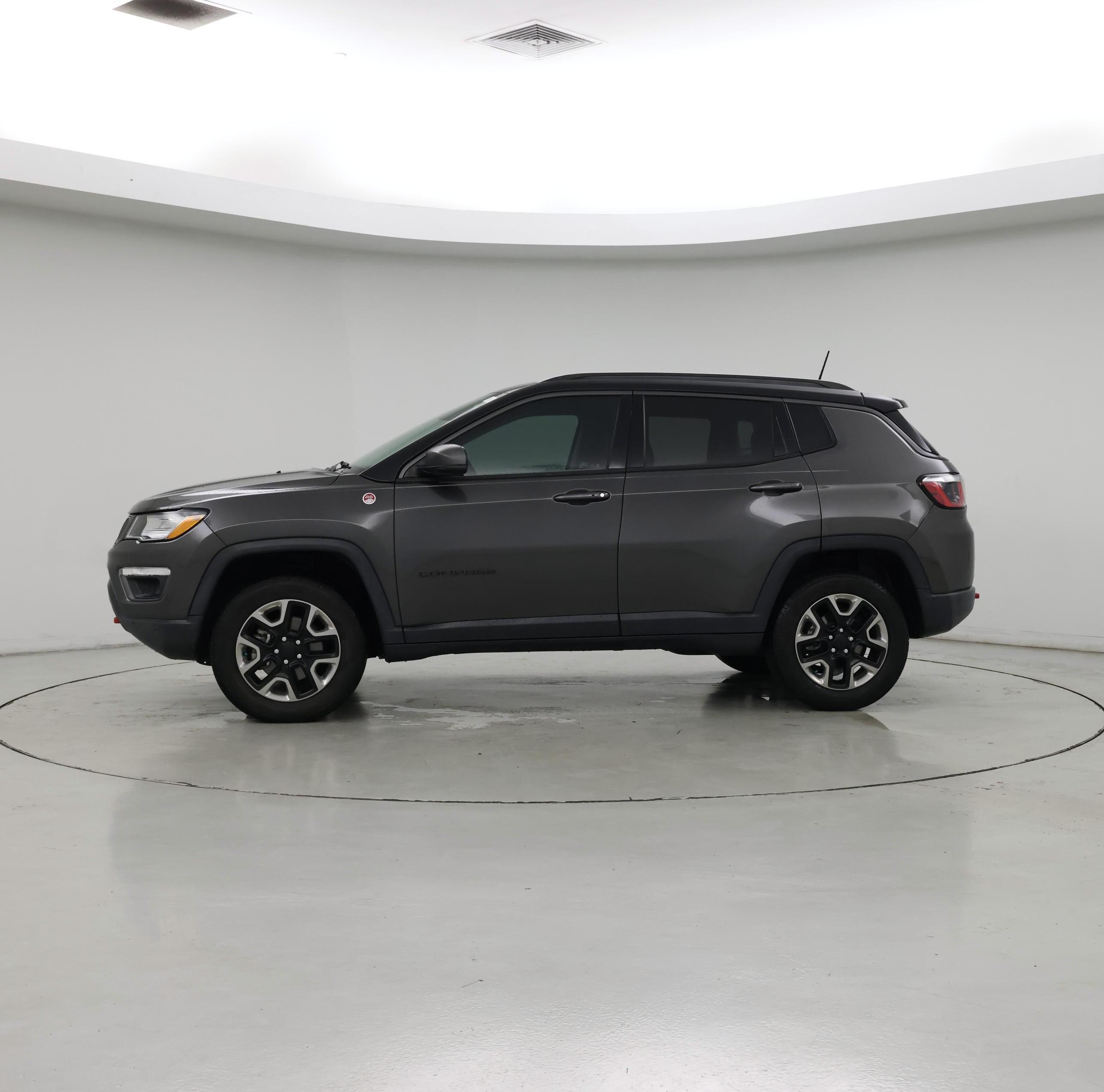 Thumbnail: 2018 Jeep Compass - 3