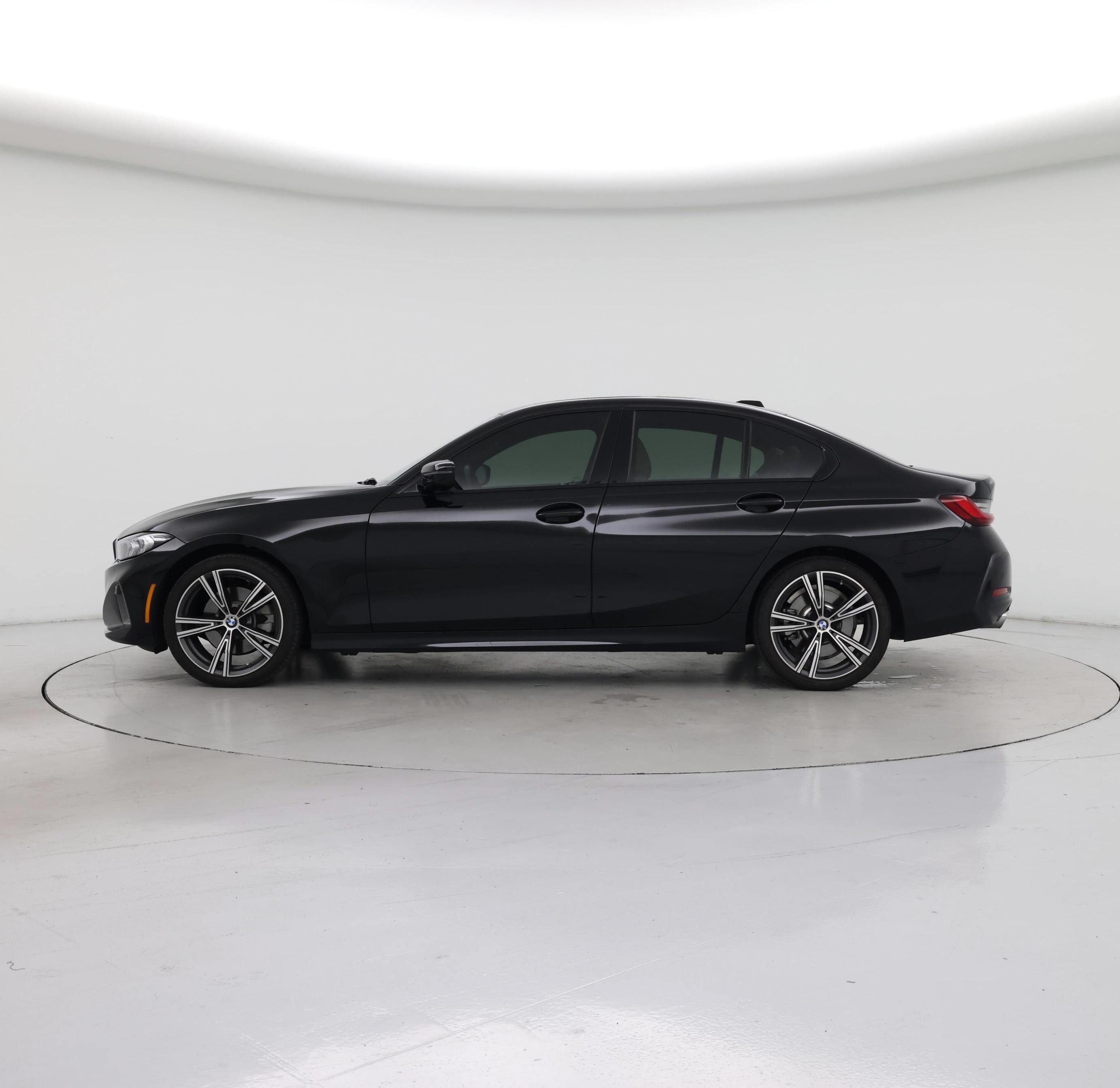 Thumbnail: 2023 BMW 3 Series - 3