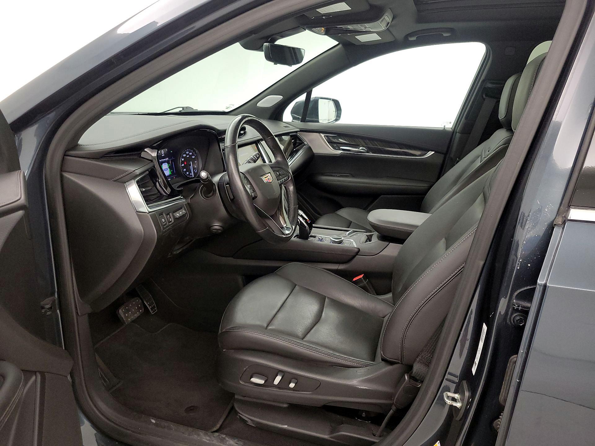 Thumbnail: 2020 Cadillac XT6 - 11