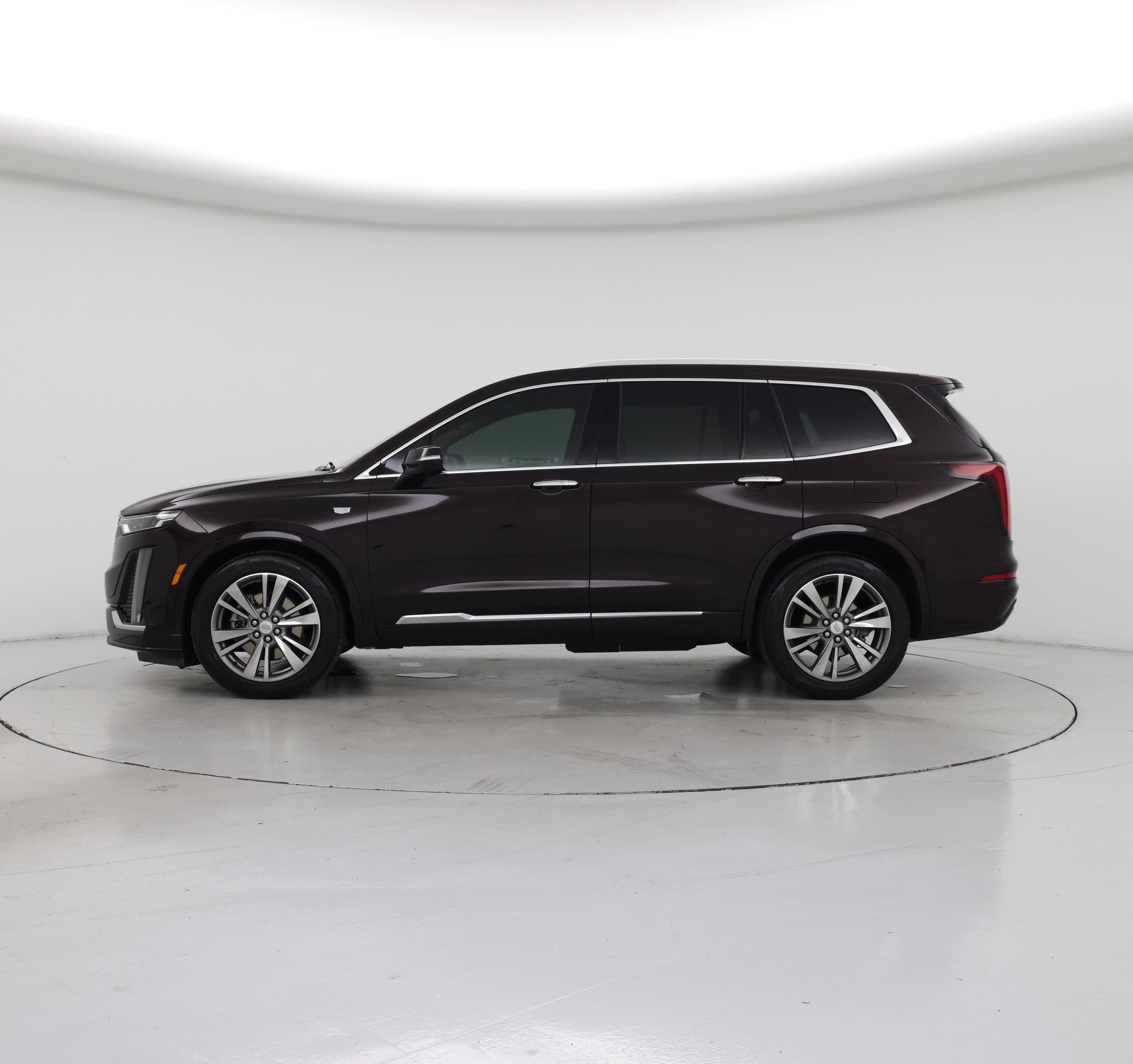 Thumbnail: 2021 Cadillac XT6 - 3