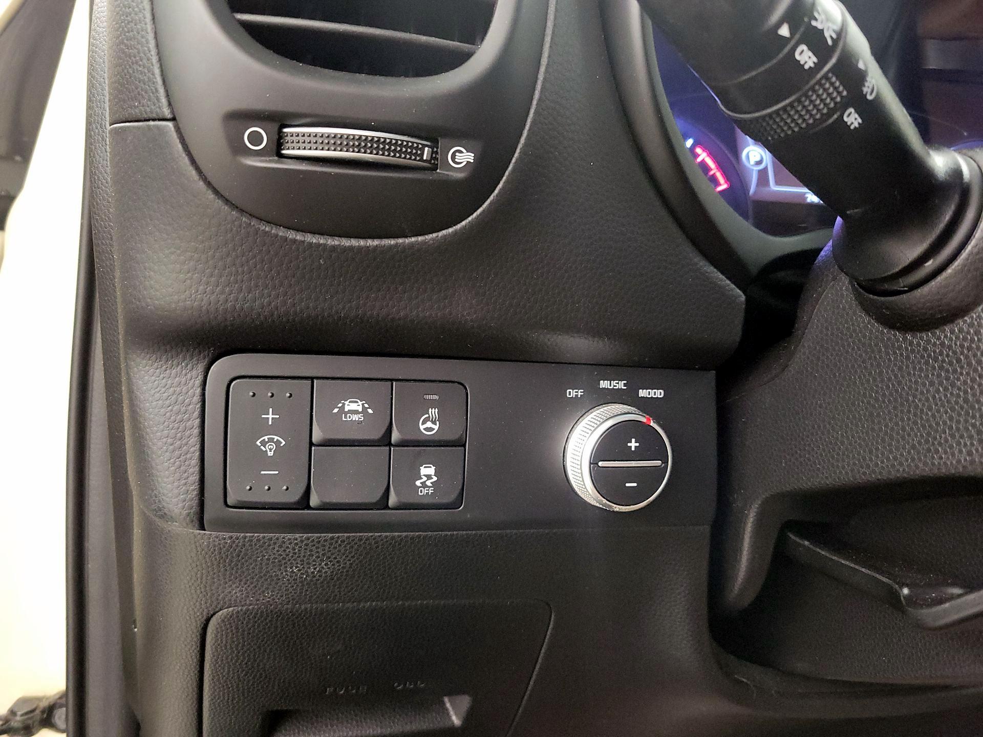 Thumbnail: 2016 Kia Soul - 11