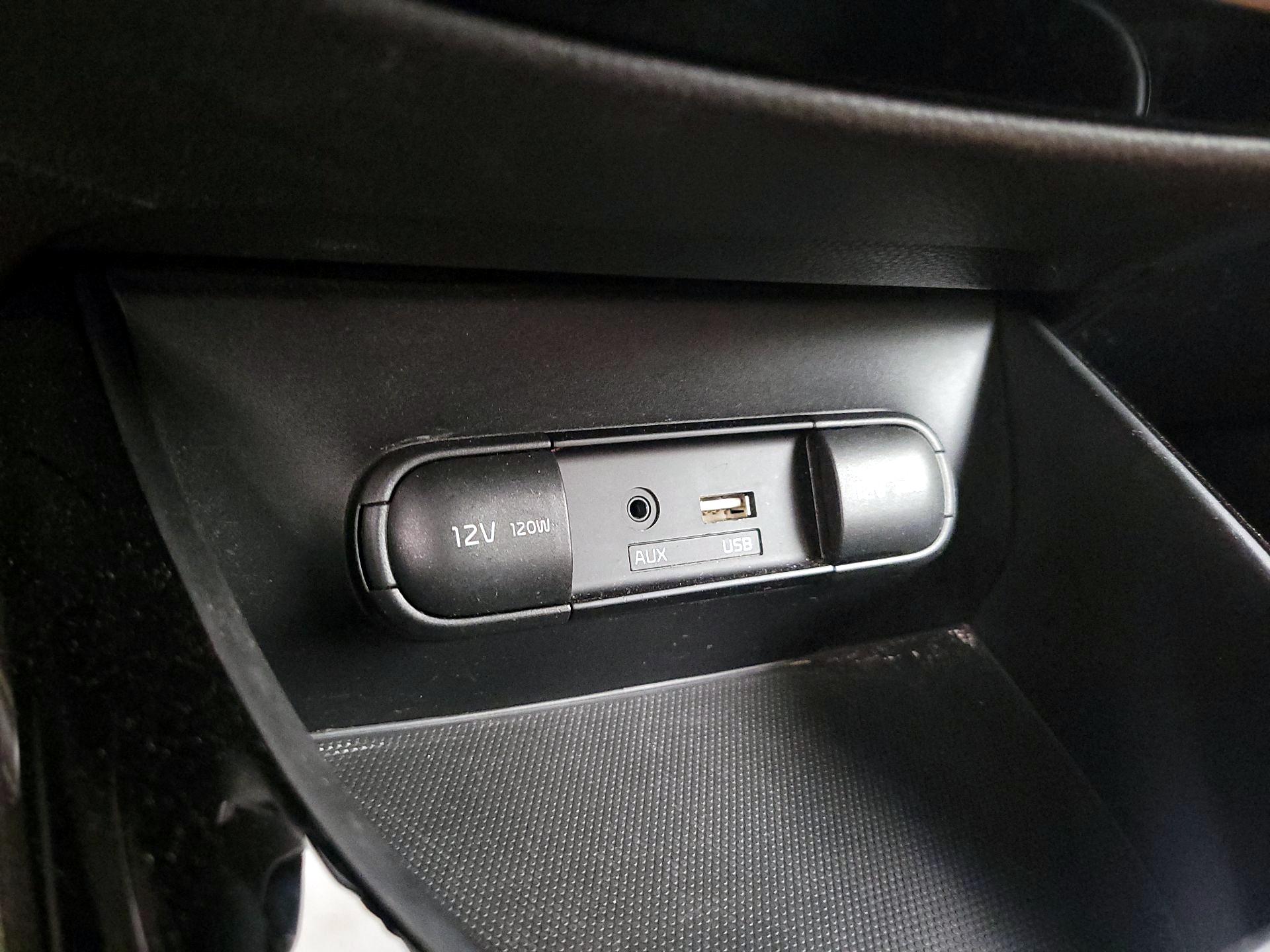 Thumbnail: 2016 Kia Soul - 17