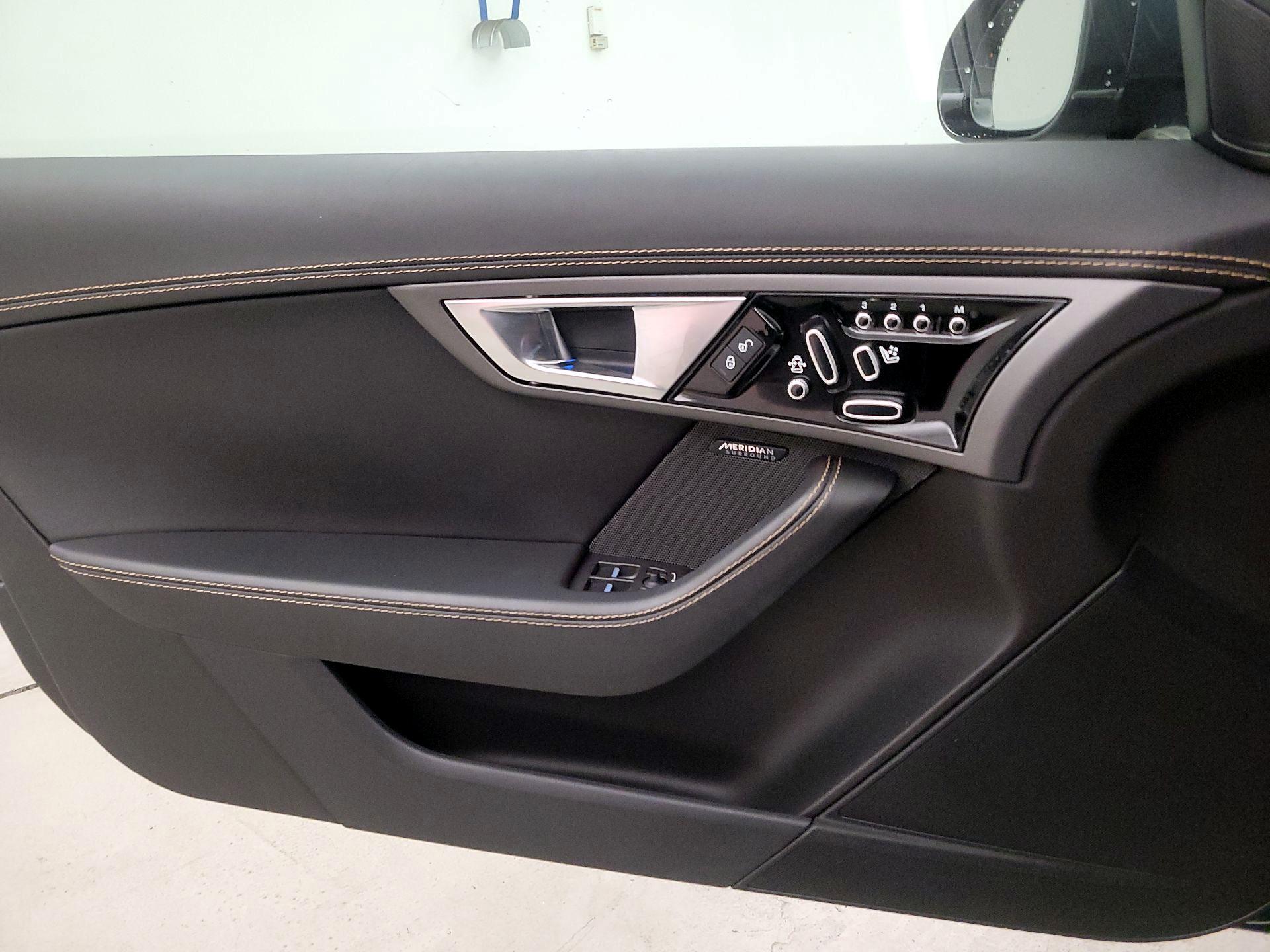 Thumbnail: 2017 Jaguar F-Type - 12