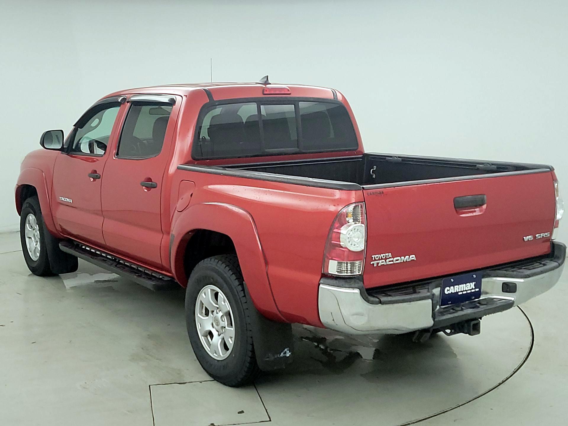 Thumbnail: 2015 Toyota Tacoma - 7