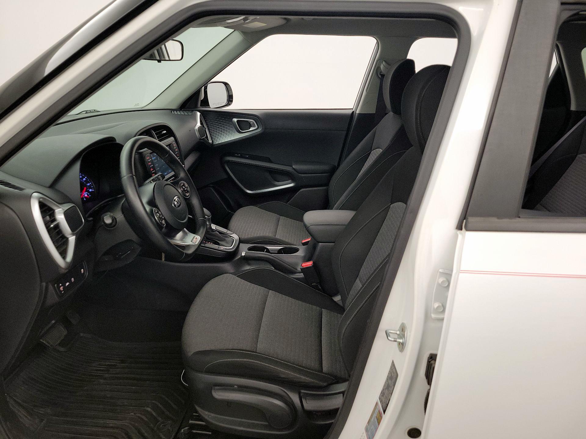 Thumbnail: 2020 Kia Soul - 11