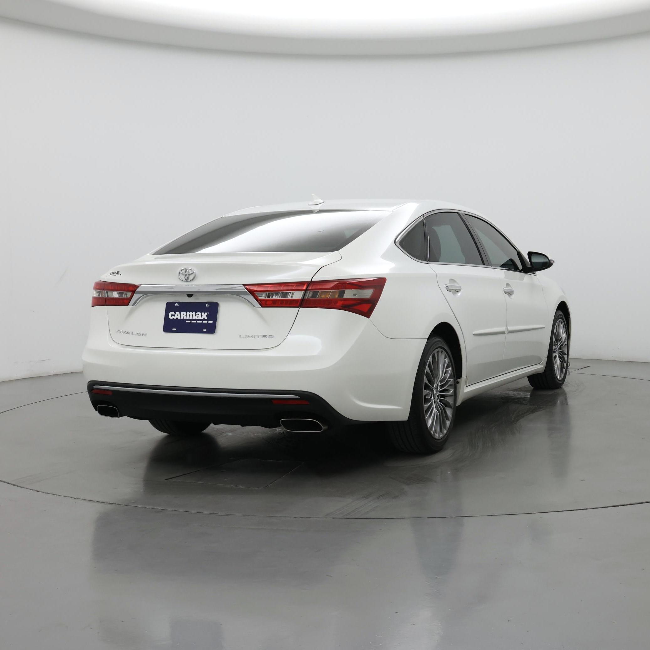 Thumbnail: 2016 Toyota Avalon - 8