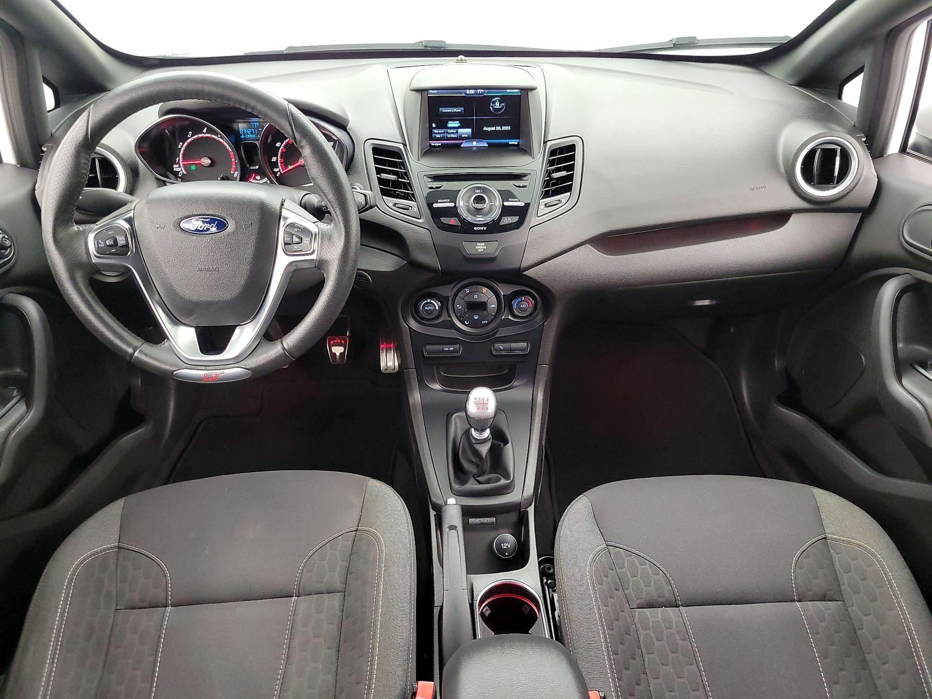 Thumbnail: 2015 Ford Fiesta - 9