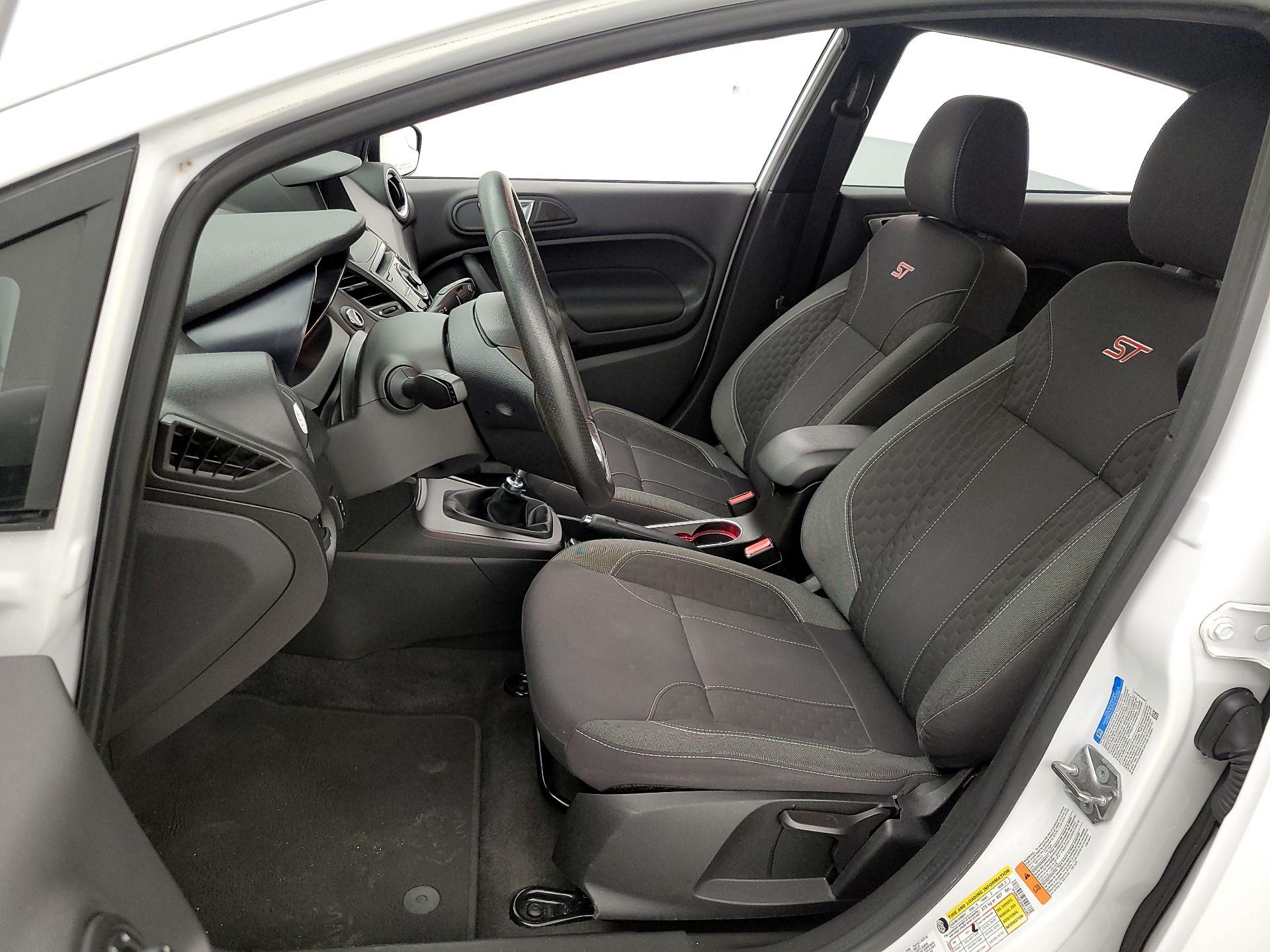 Thumbnail: 2015 Ford Fiesta - 11