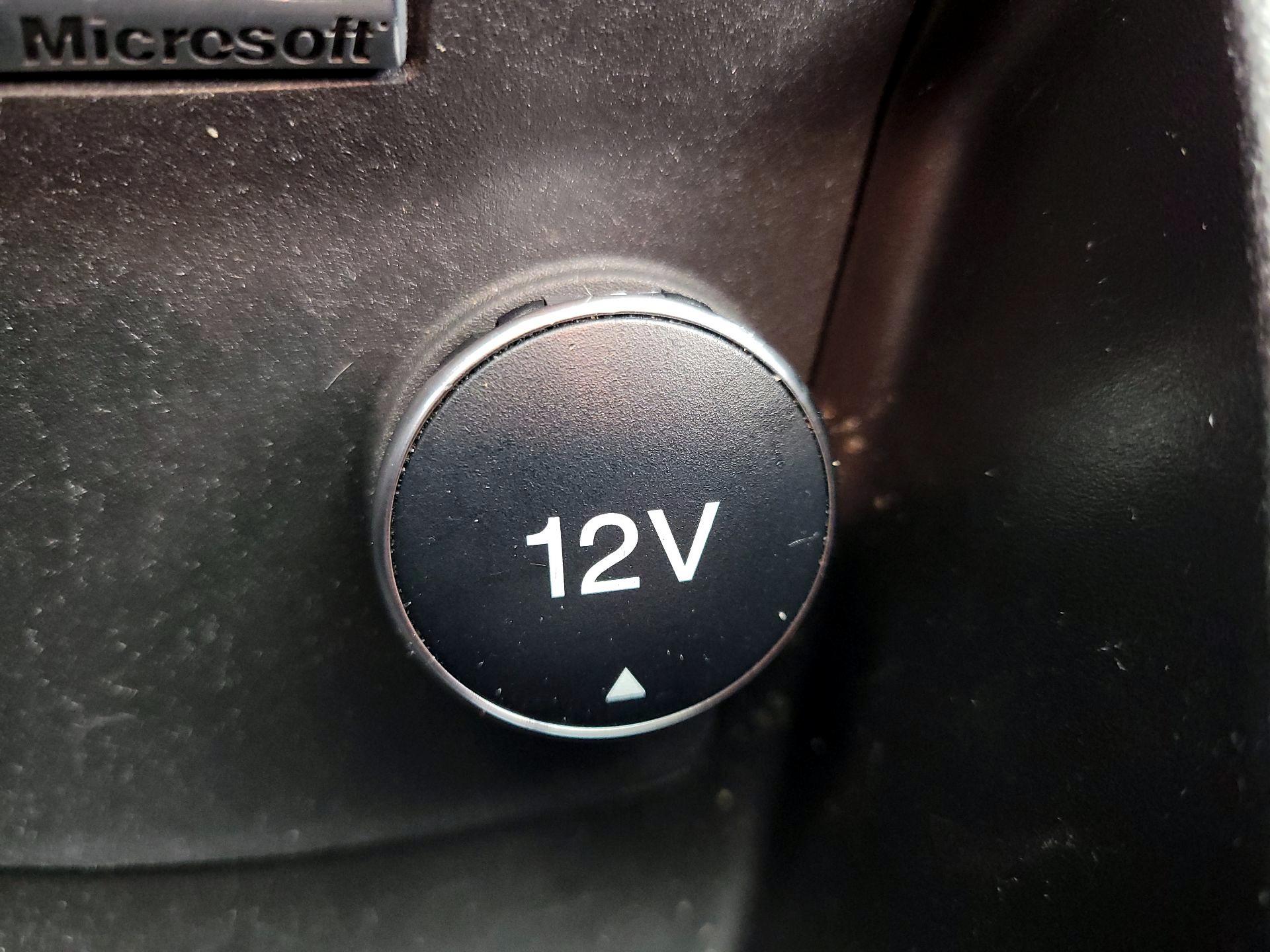 Thumbnail: 2015 Ford Fiesta - 17