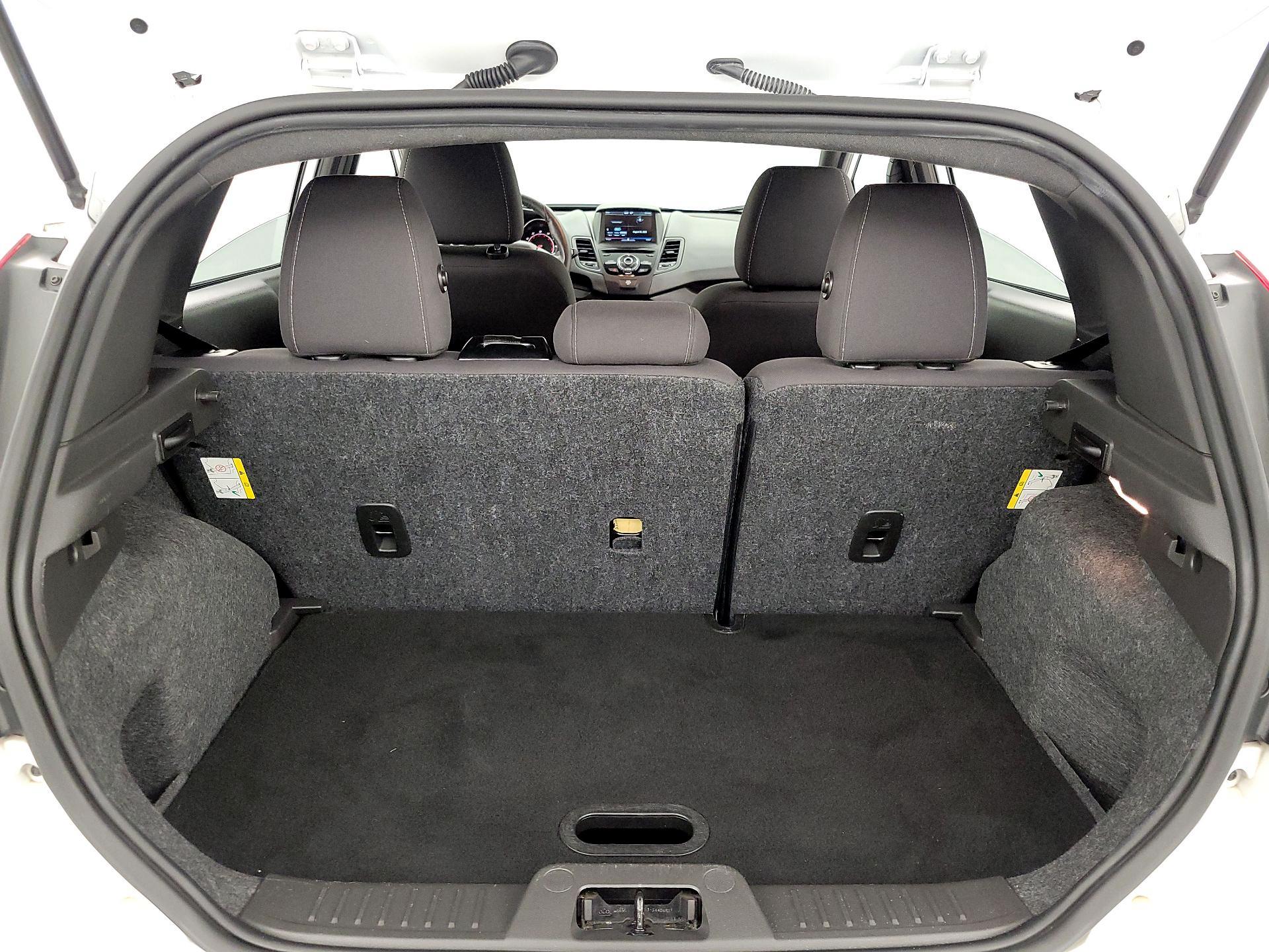 Thumbnail: 2015 Ford Fiesta - 19