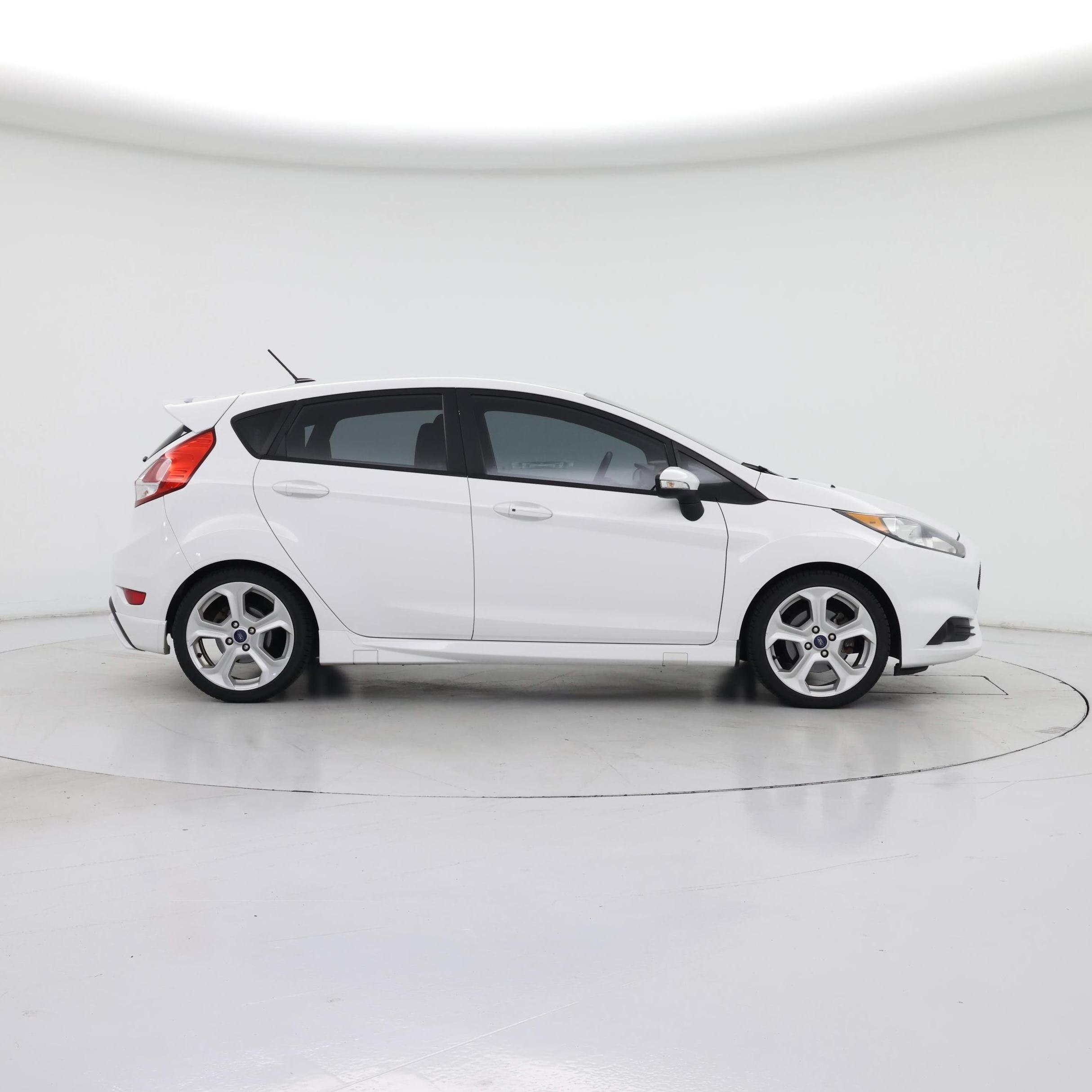 Thumbnail: 2015 Ford Fiesta - 7