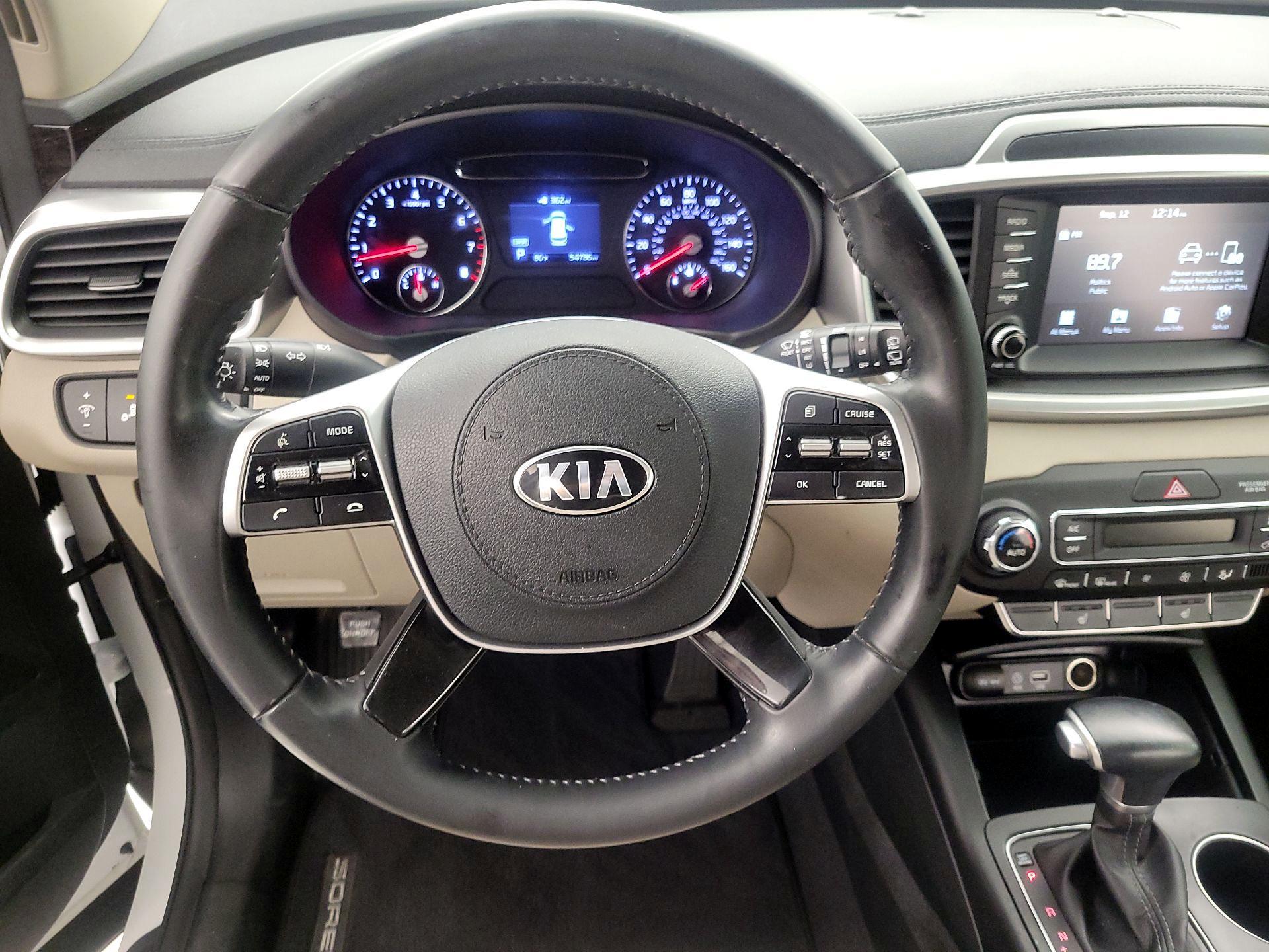 Thumbnail: 2020 Kia Sorento - 10