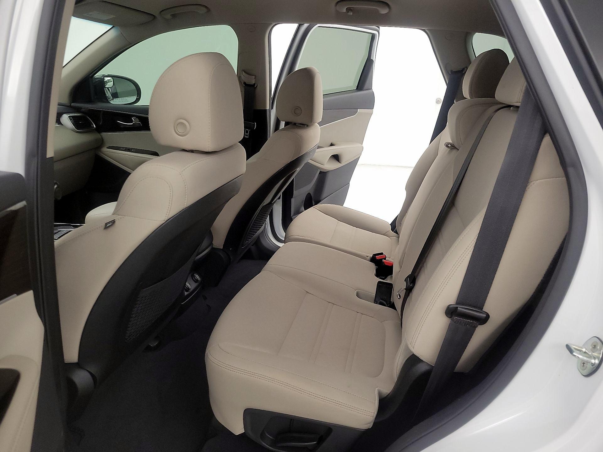 Thumbnail: 2020 Kia Sorento - 19