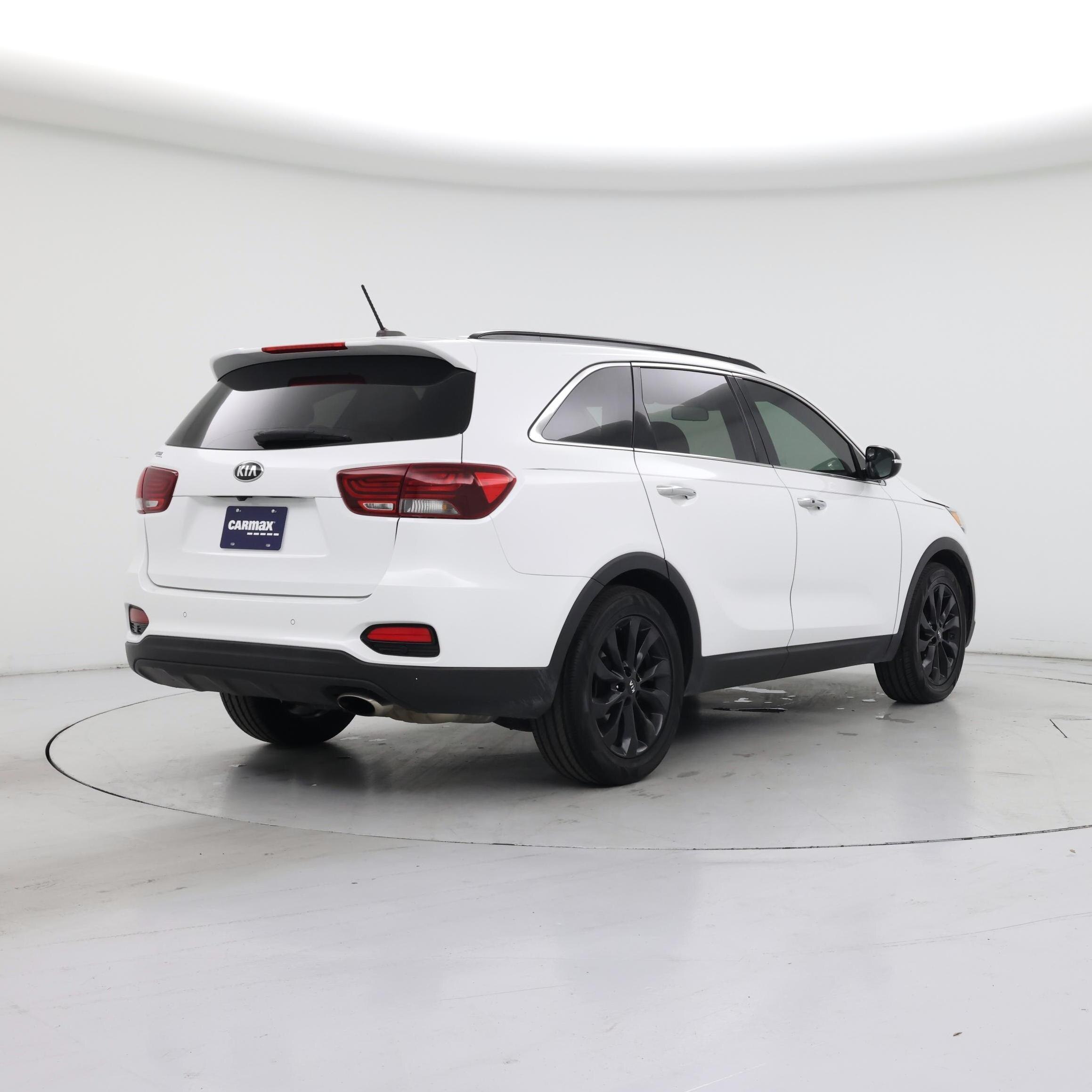Thumbnail: 2020 Kia Sorento - 8