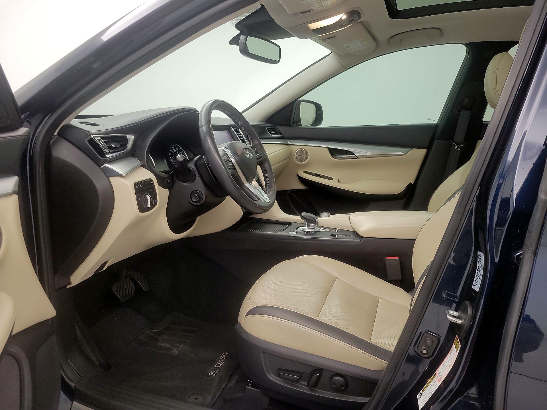 Thumbnail: 2019 INFINITI QX50 - 11
