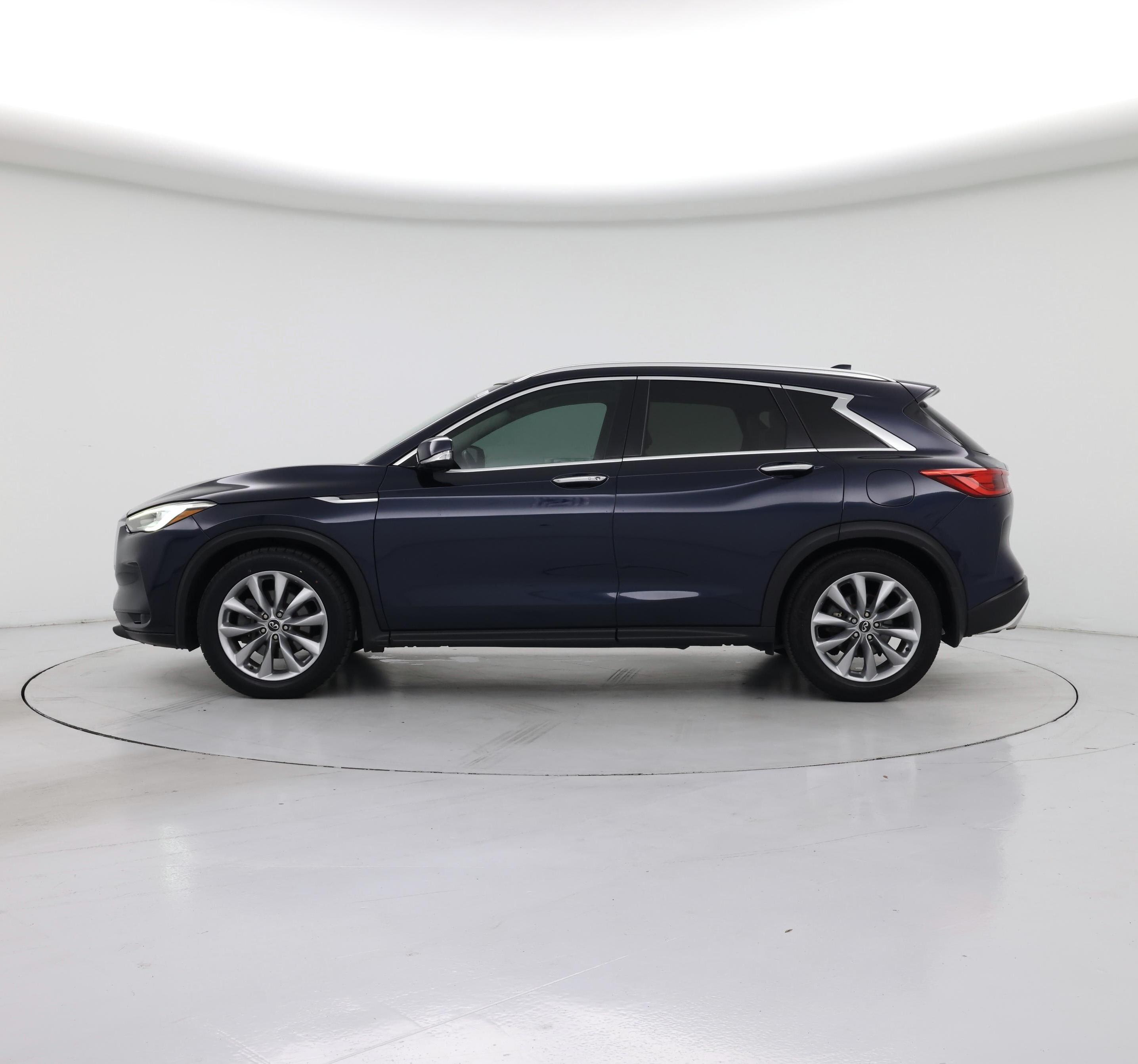 Thumbnail: 2019 INFINITI QX50 - 3