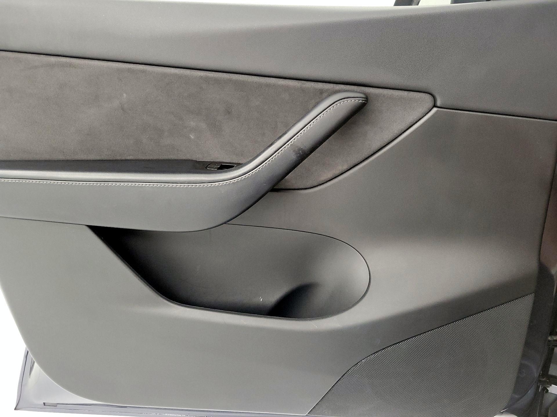 Thumbnail: 2020 Tesla Model Y - 10