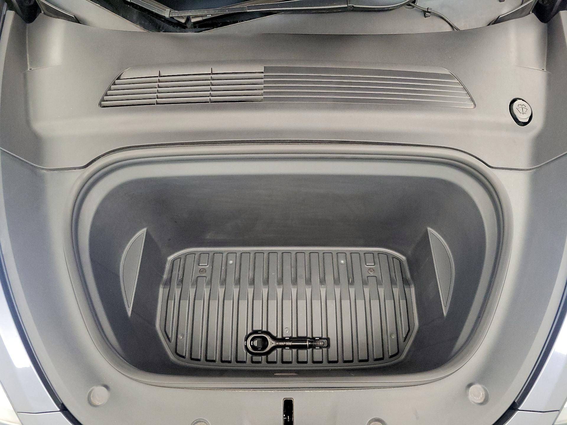 Thumbnail: 2020 Tesla Model Y - 19