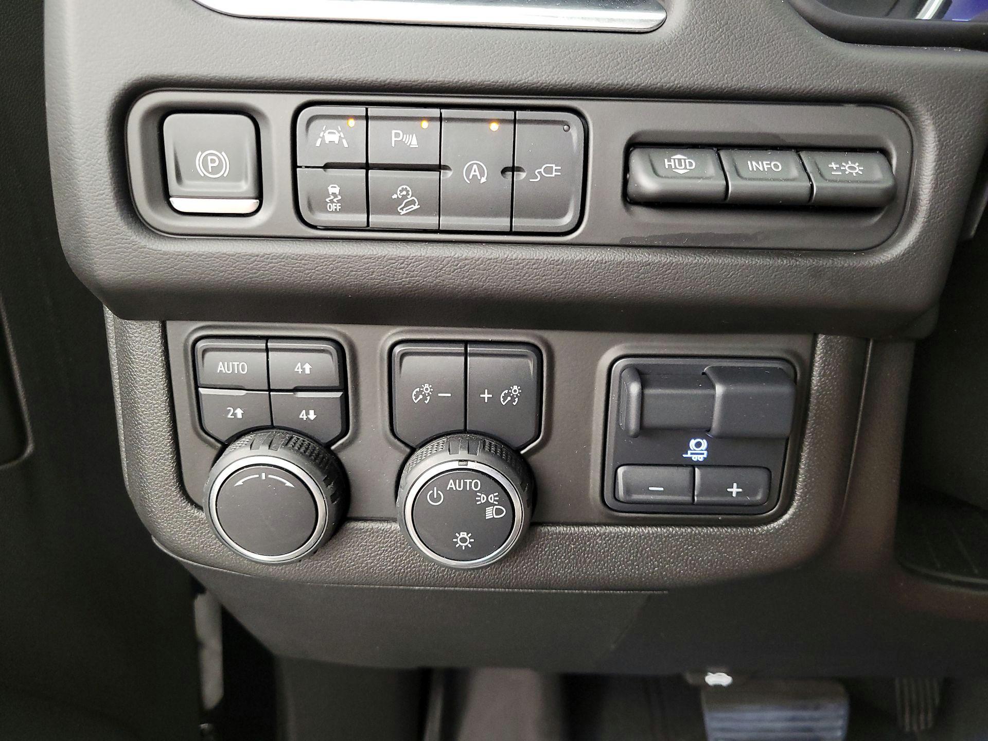 Thumbnail: 2021 Chevrolet Tahoe - 13