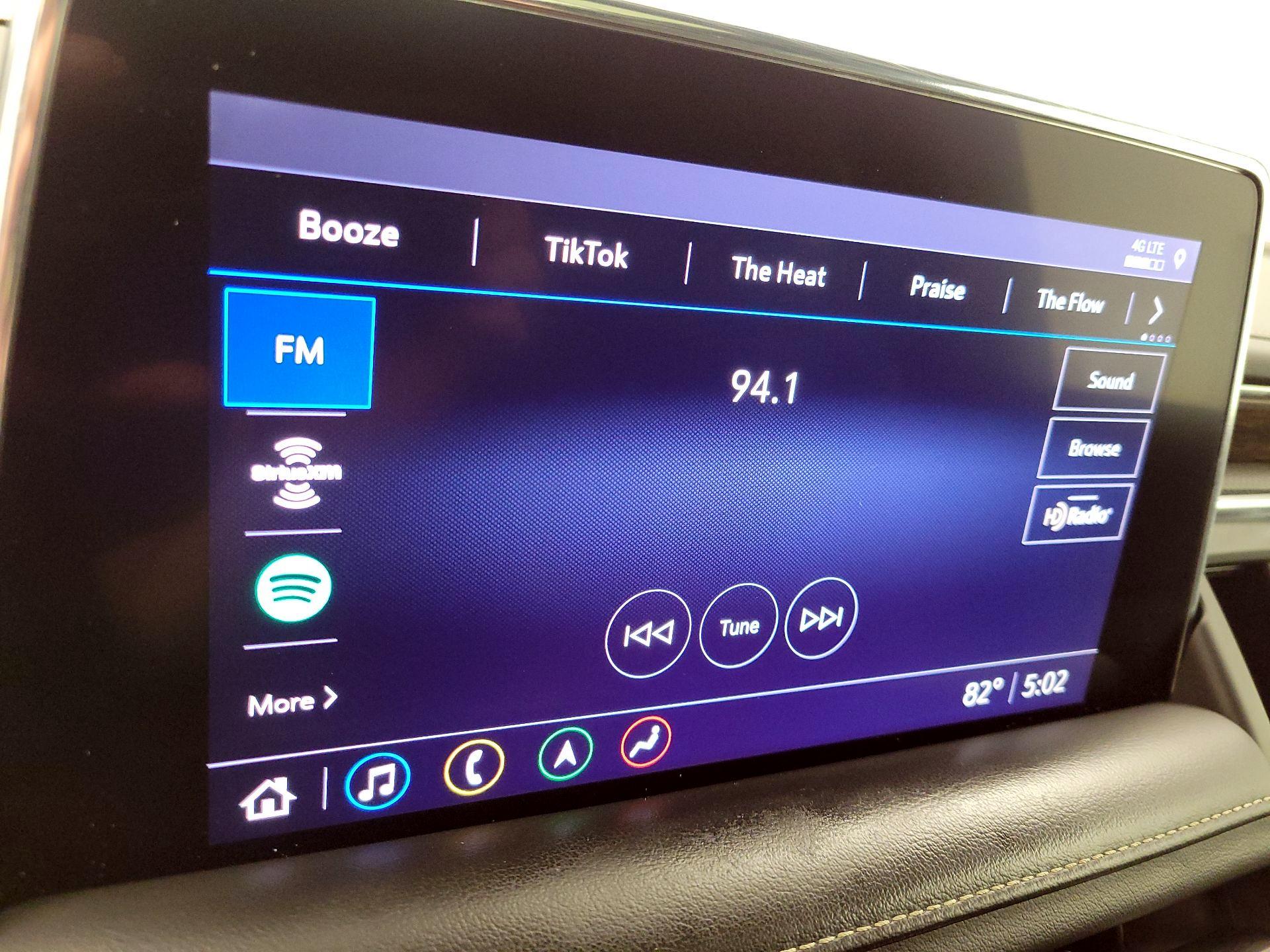 Thumbnail: 2021 Chevrolet Tahoe - 16