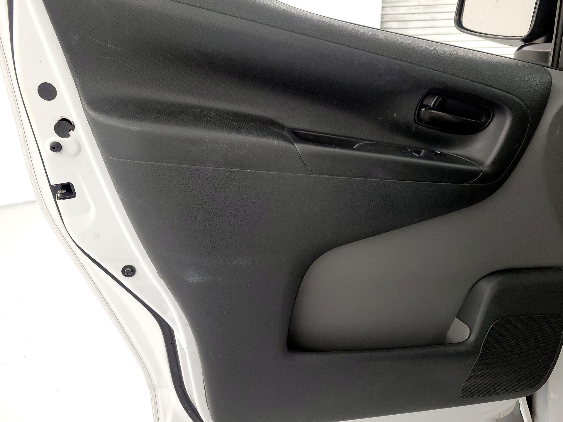 Thumbnail: 2016 Nissan NV200 - 10