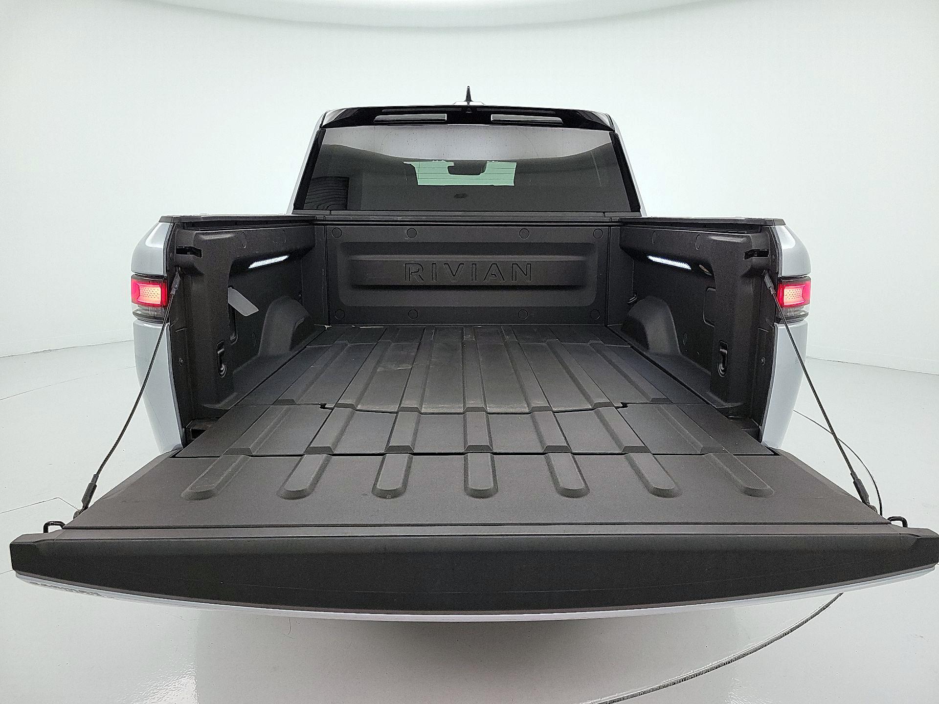 Thumbnail: 2024 Rivian R1T - 20