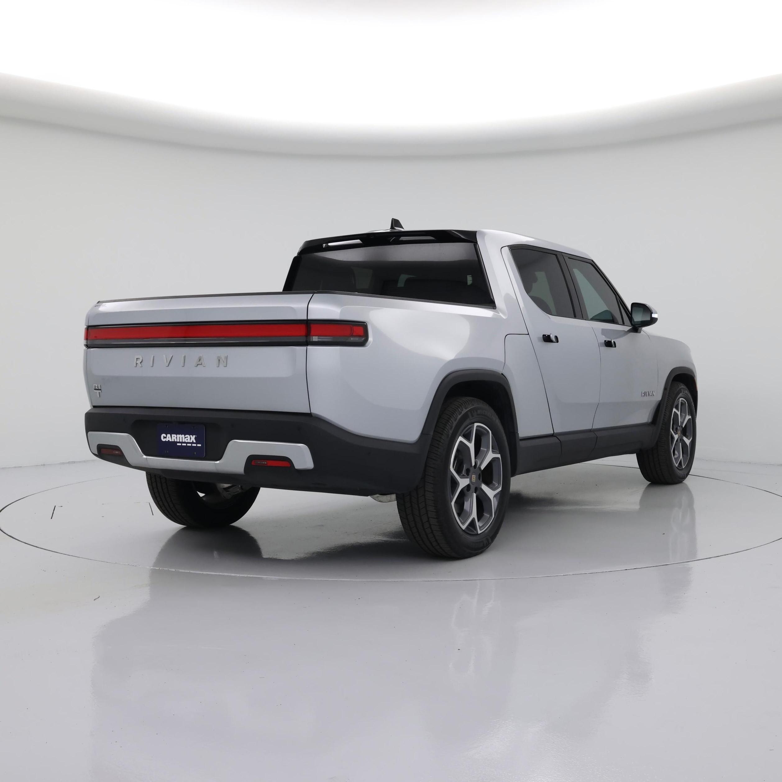 Thumbnail: 2024 Rivian R1T - 8