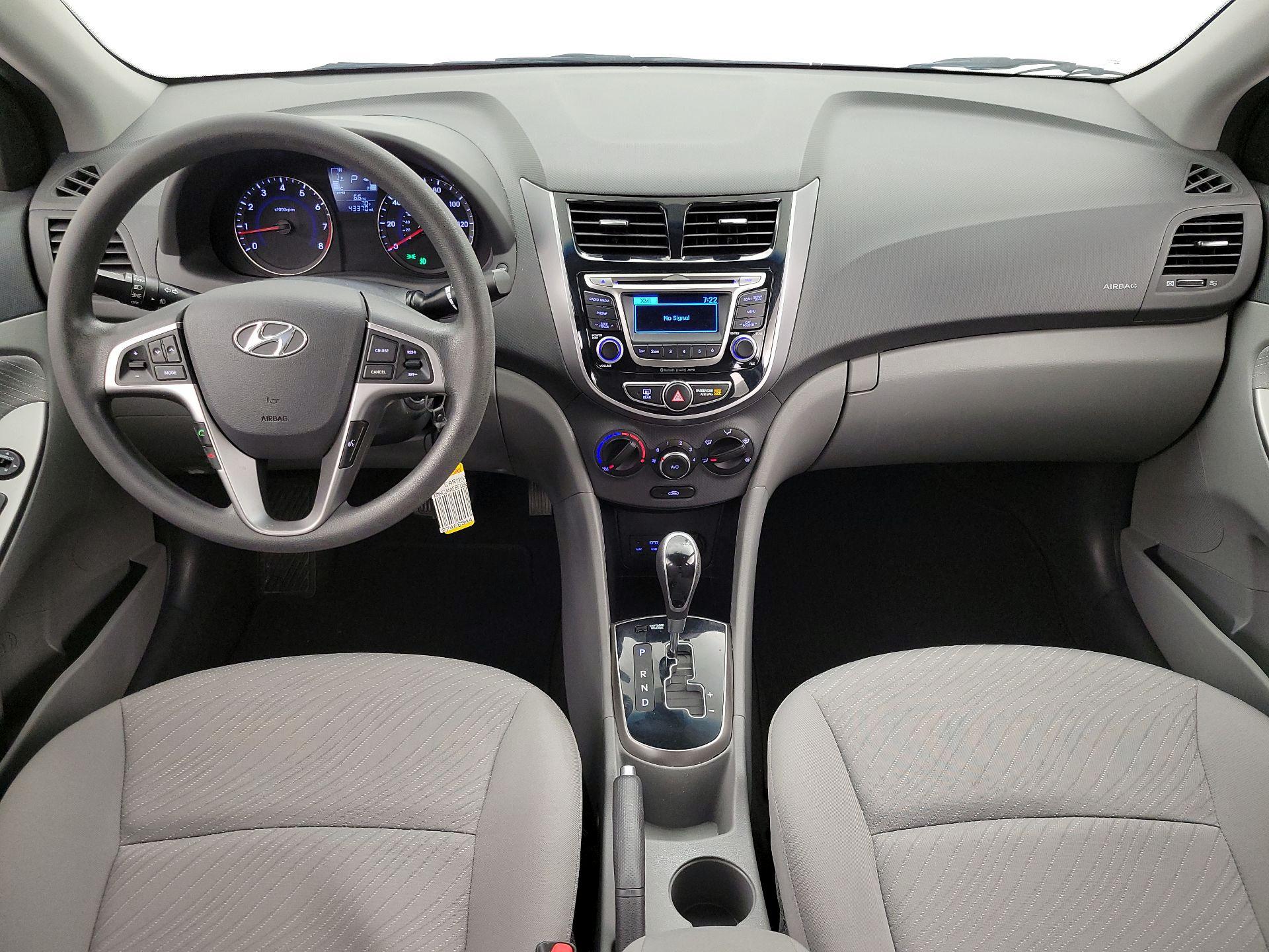 Thumbnail: 2015 Hyundai Accent - 9