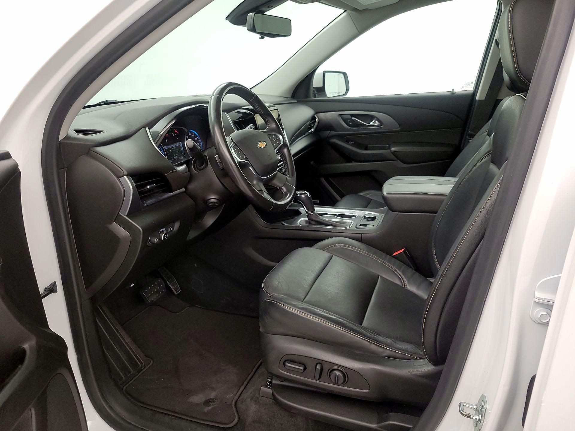 Thumbnail: 2019 Chevrolet Traverse - 11