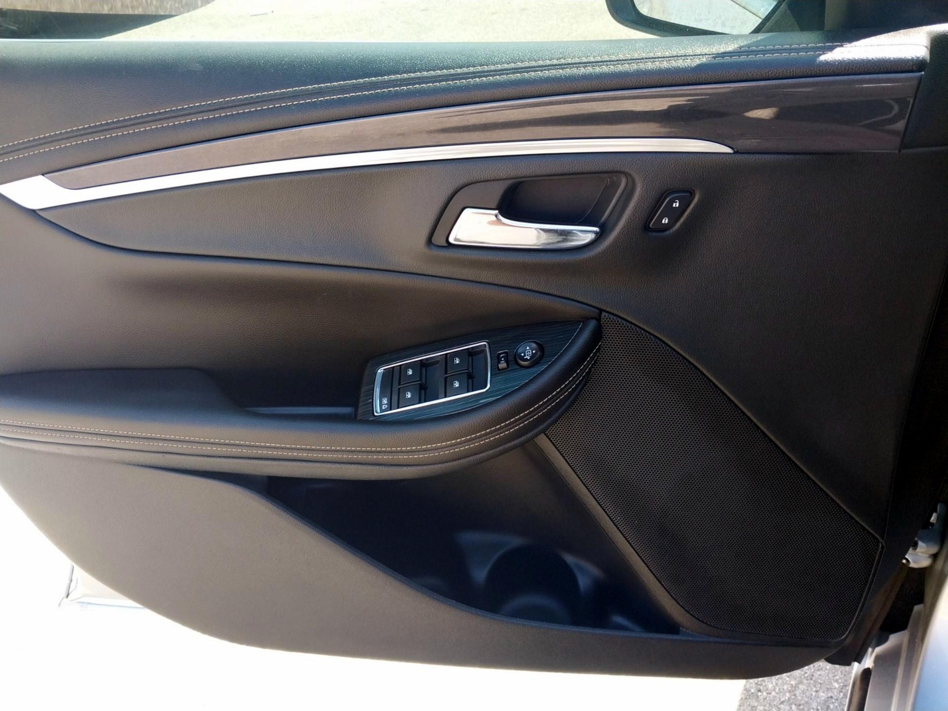 Thumbnail: 2019 Chevrolet Impala - 10