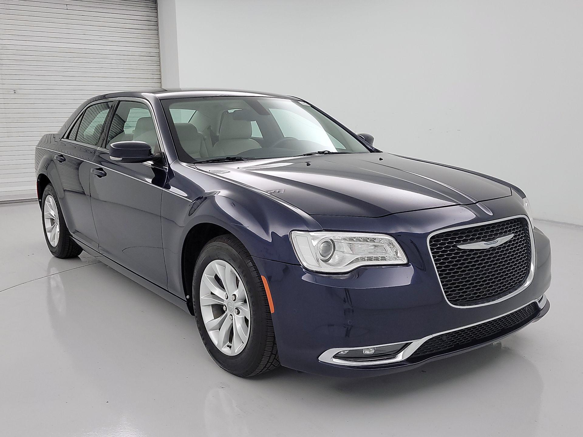 Thumbnail: 2015 Chrysler 300 - 1