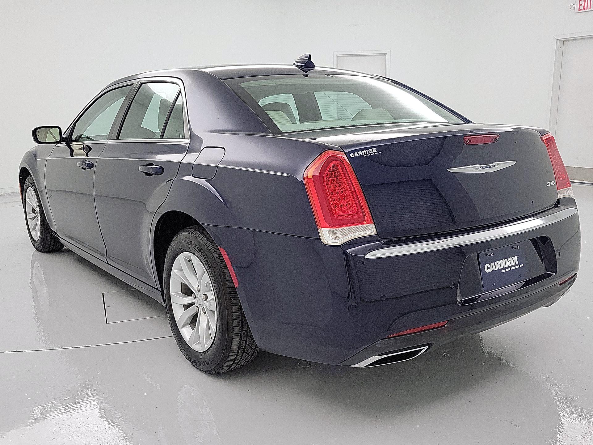 Thumbnail: 2015 Chrysler 300 - 7