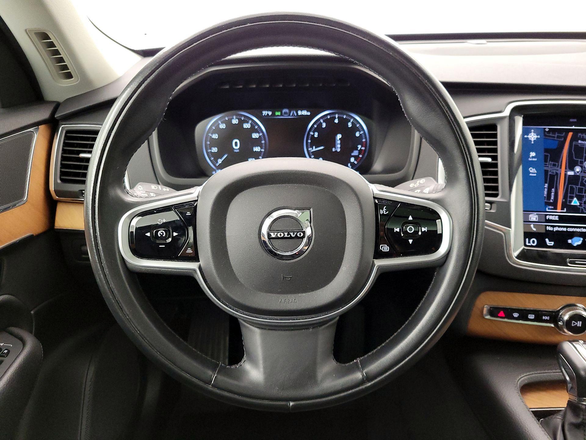 Thumbnail: 2021 Volvo XC90 - 10
