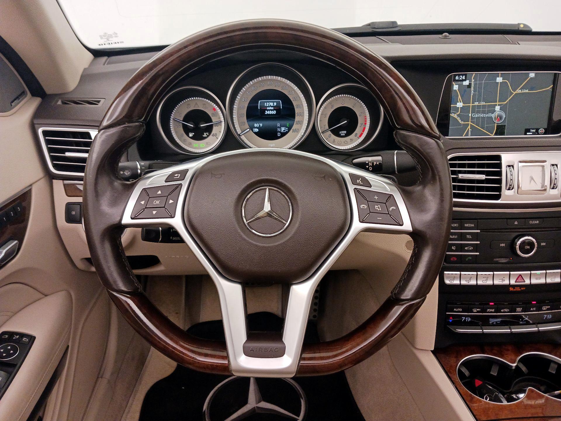 Thumbnail: 2017 Mercedes-Benz E-Class - 10