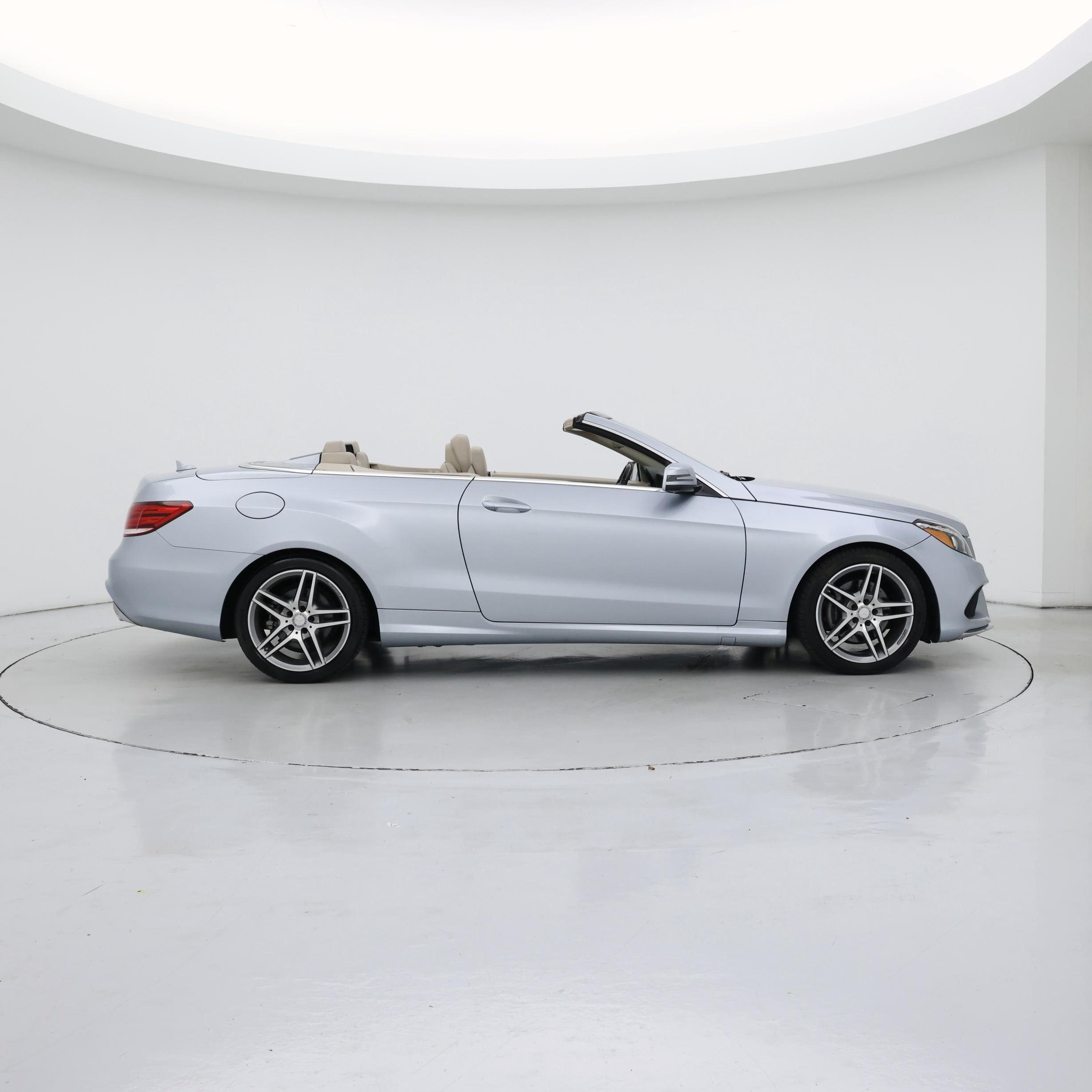 Thumbnail: 2017 Mercedes-Benz E-Class - 7