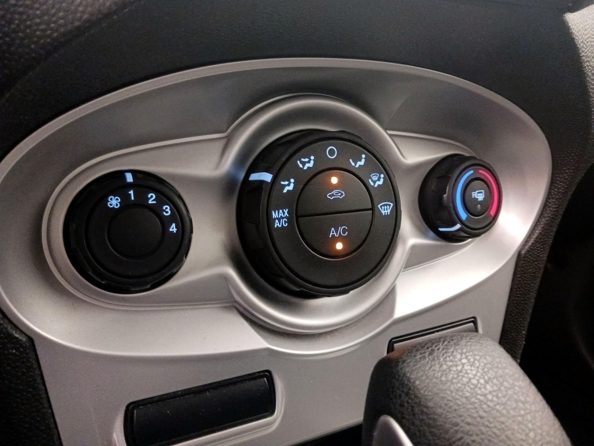 Thumbnail: 2019 Ford Fiesta - 16