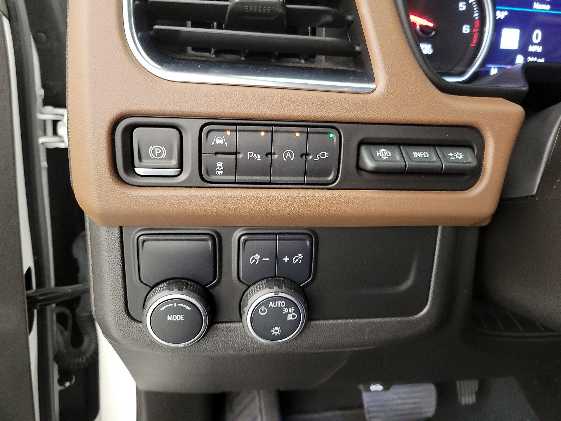 Thumbnail: 2021 Chevrolet Suburban - 13