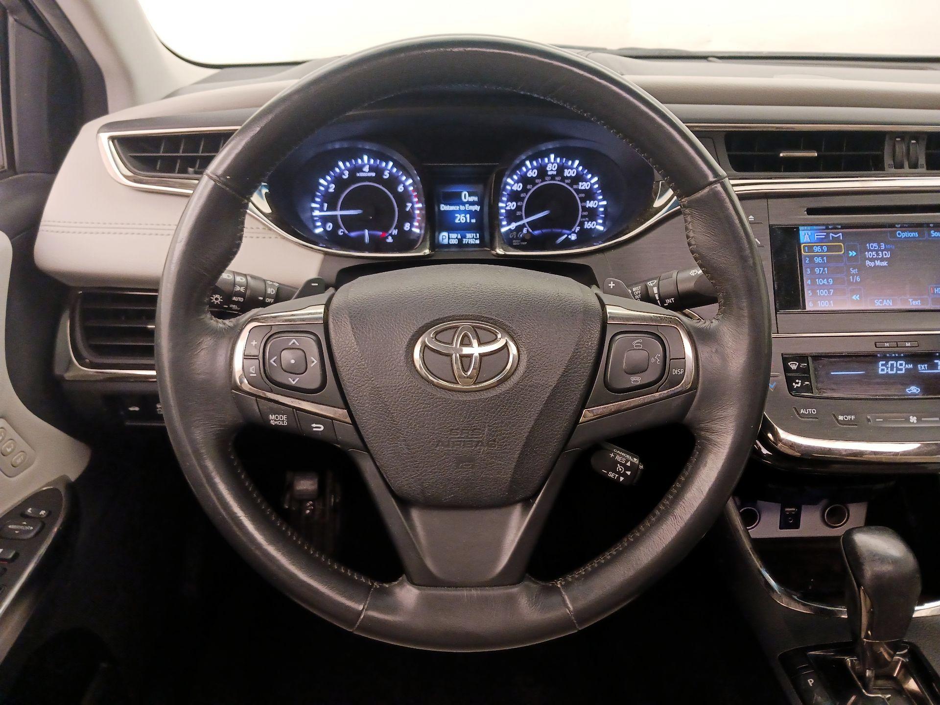 Thumbnail: 2014 Toyota Avalon - 10