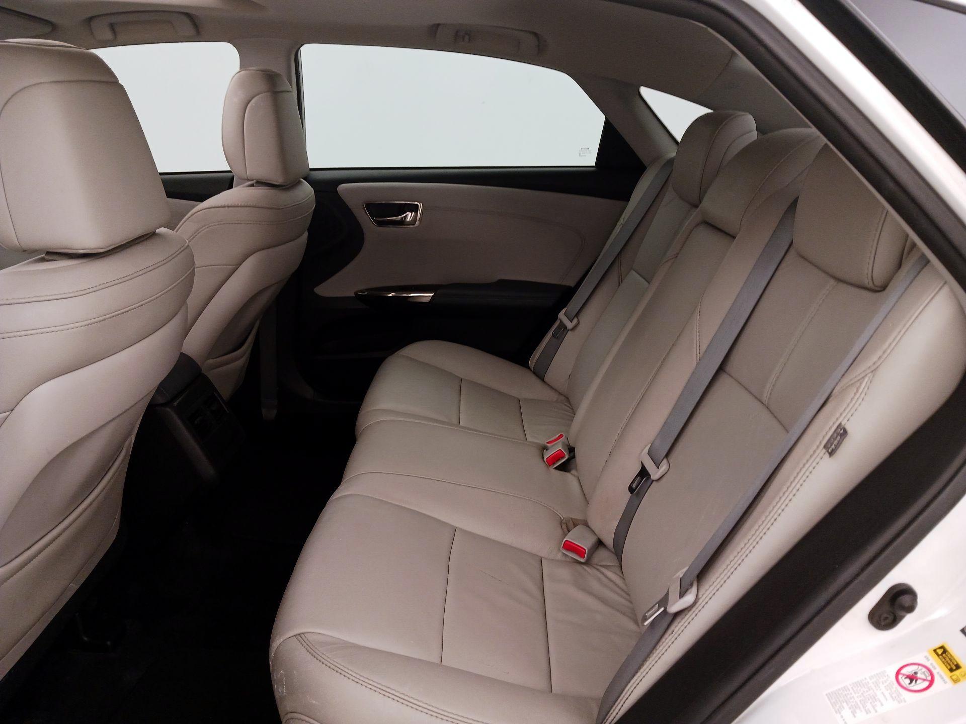 Thumbnail: 2014 Toyota Avalon - 20