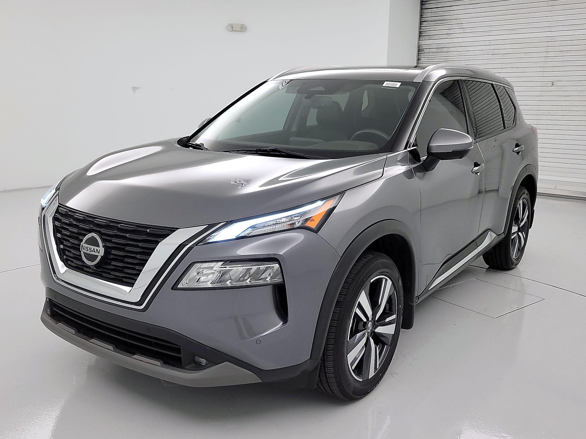 Thumbnail: 2021 Nissan Rogue - 3